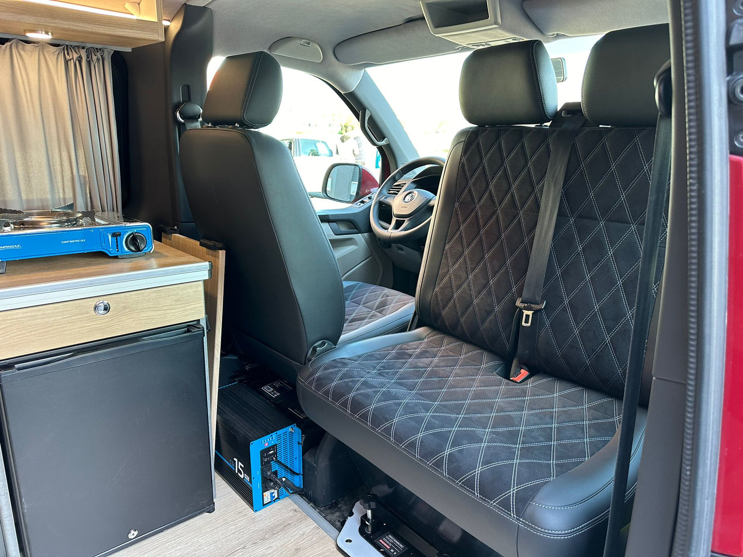 Volkswagen T6 Camper 2.0 TDI 102PS unfallfrei | Wohnmobil, PDC, Navi, Rückfahrkamera | Campervan Umbau 5 Sitzer