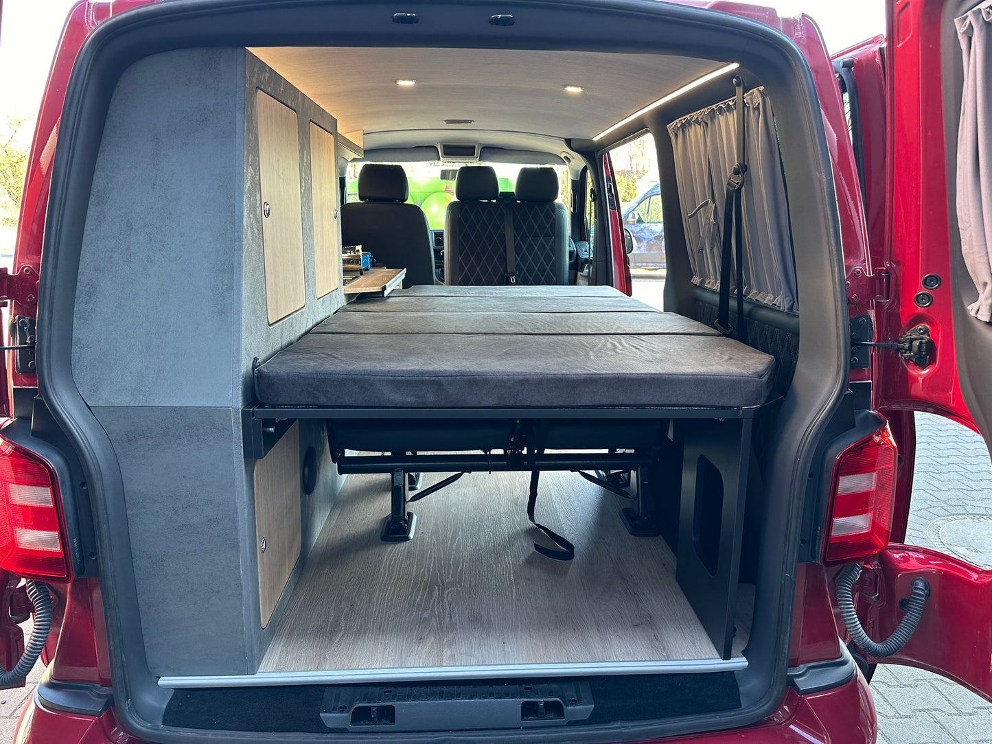 Volkswagen T6 Camper 2.0 TDI 102PS unfallfrei | Wohnmobil, PDC, Navi, Rückfahrkamera | Campervan Umbau 5 Sitzer
