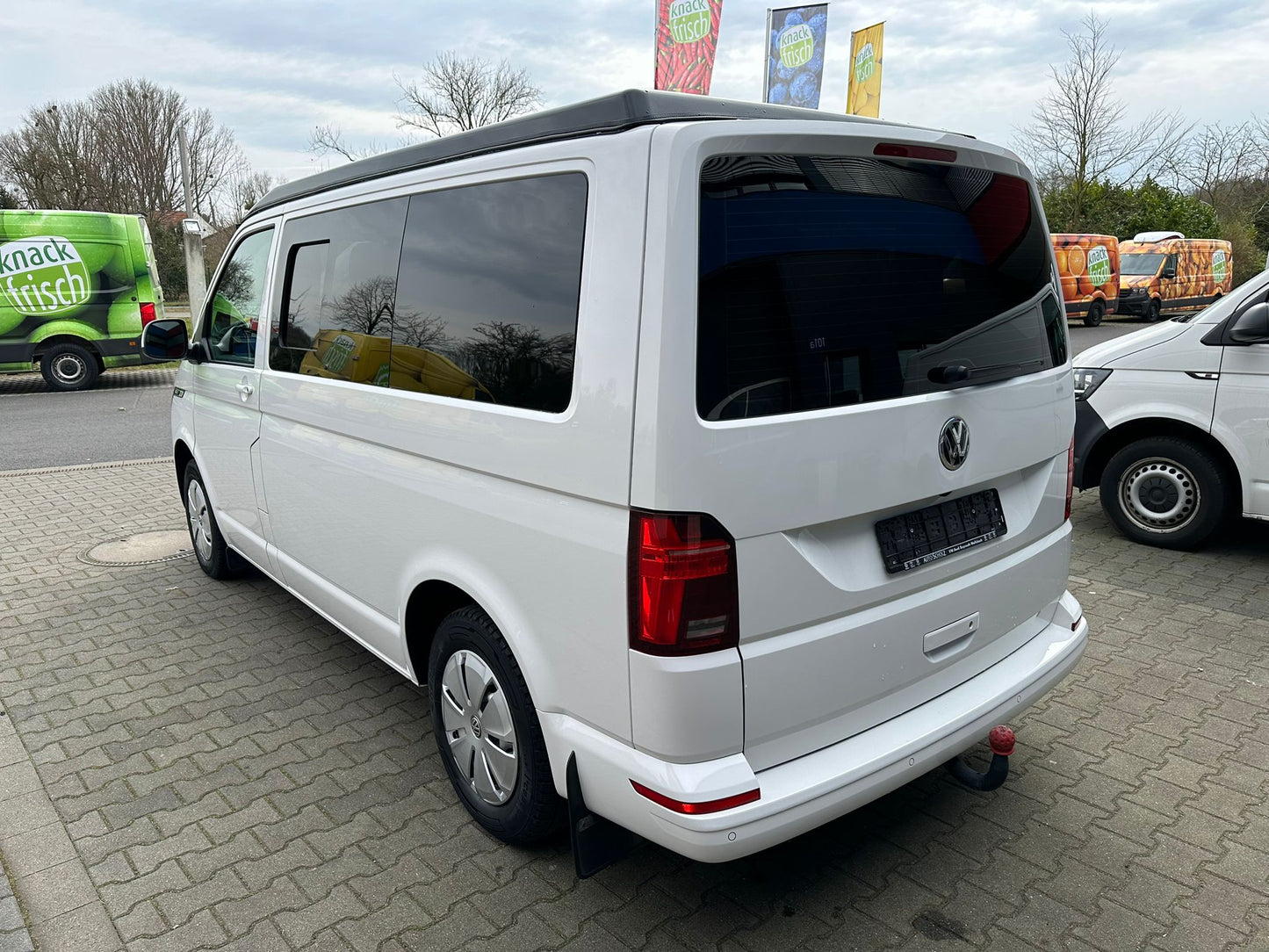 Volkswagen T6.1 Camper 2.0 TDI 150PS unfallfrei | Wohnmobil mit Hubdach Schlafdach, PDC, Navi, Rückfahrkamera | Campervan Umbau 5 Sitzer