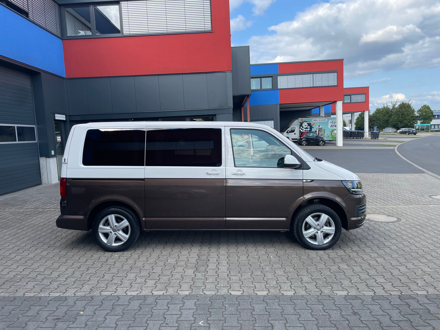 Volkswagen T6 Camper DSG 2.0 TDI 150PS unfallfrei | Wohnmobil mit Original VW Standheizung, PDC, Navi | Campervan Umbau 5 Sitzer