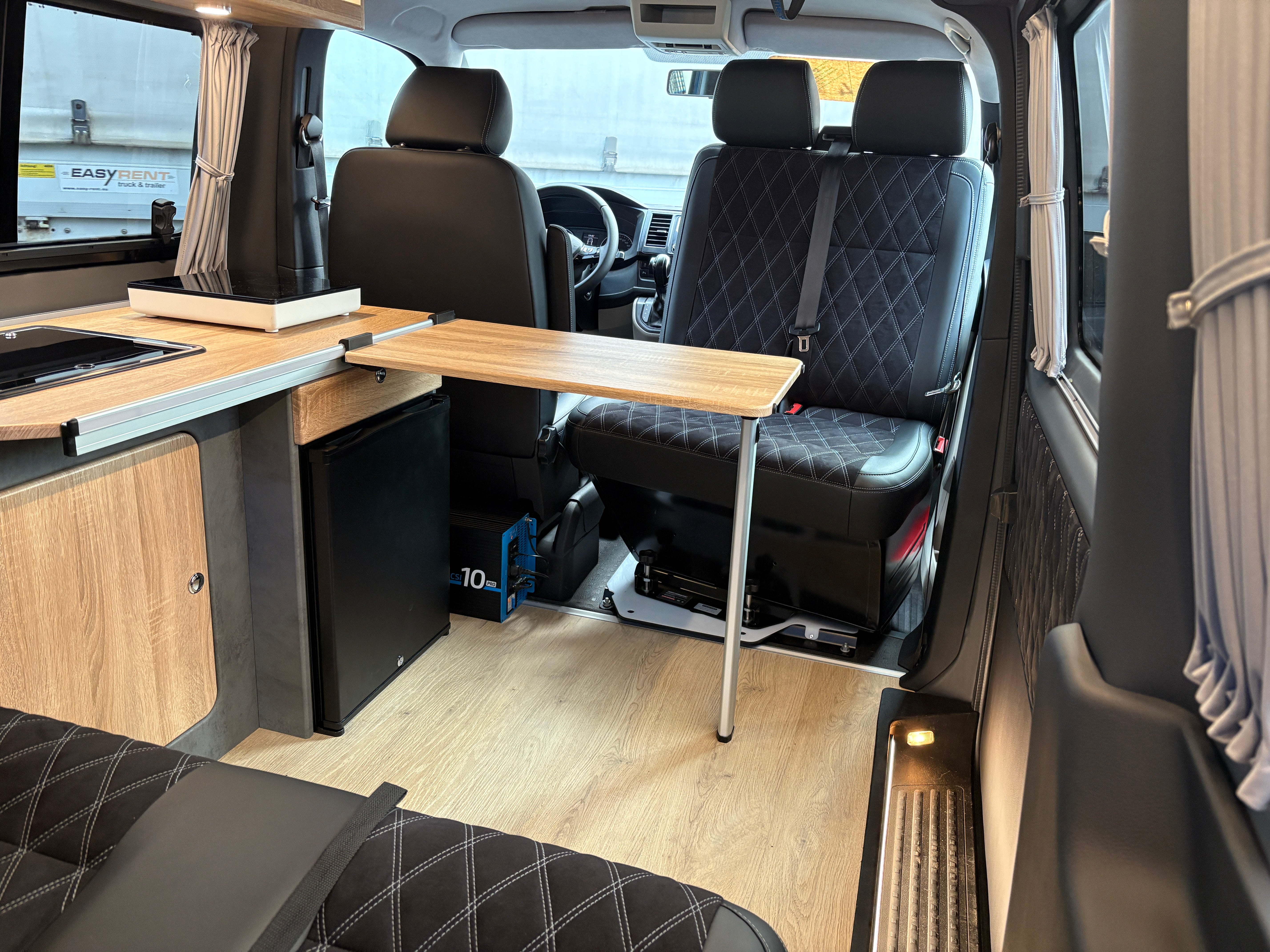 Volkswagen T6 Camper 2.0 TDI DSG Automatik 150PS unfallfrei | Wohnmobil mit Hubdach Schlafdach Standheizung, Rückfahrkamera mit PDC | Campervan Umbau 5 Sitzer | VW Bulli