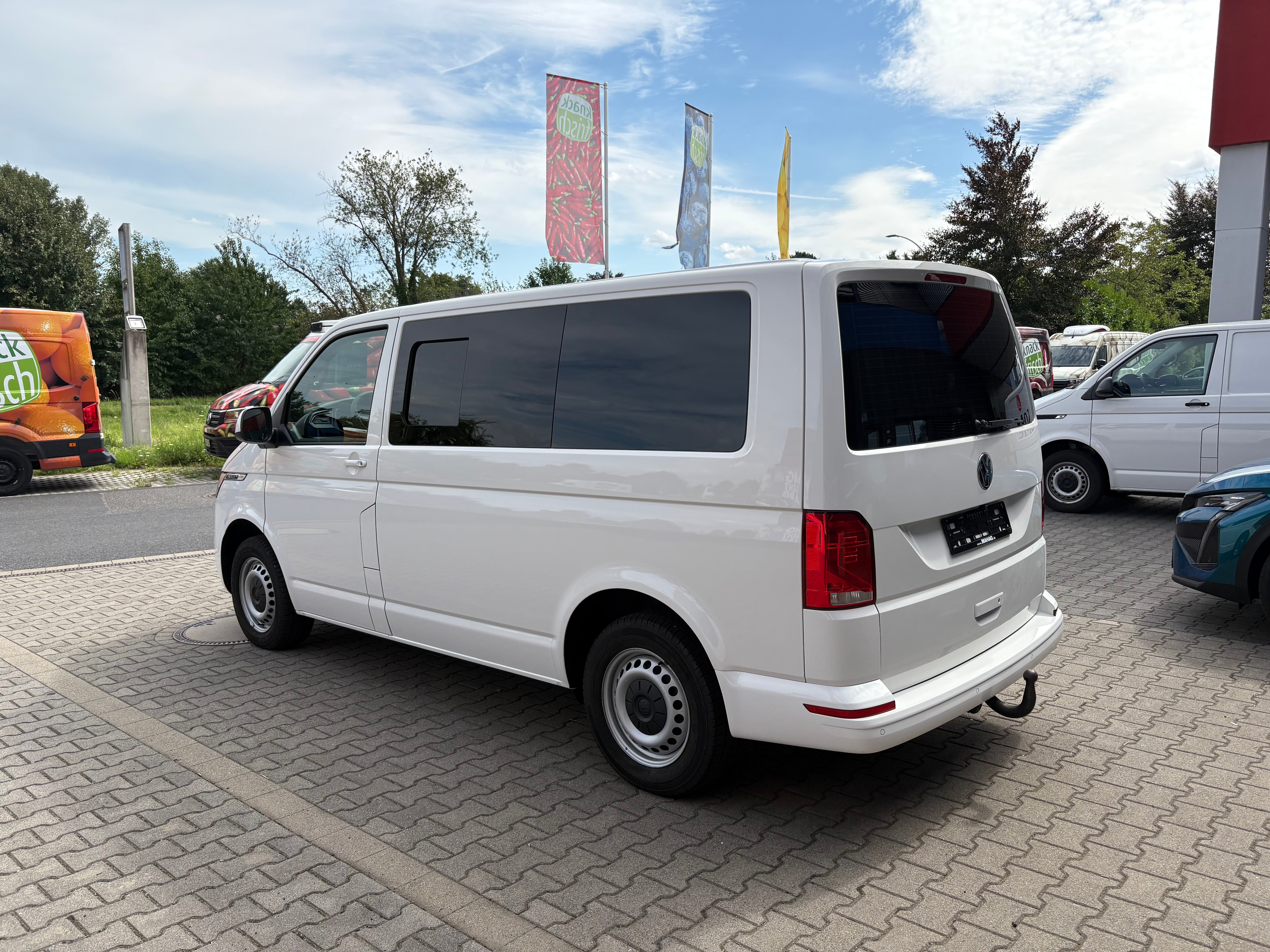 Volkswagen T6.1 Camper nur 59tkm 2.0 TDI 110PS Schaltgetriebe unfallfrei | Wohnmobil mit PDC, Rückfahrkamera | Campervan Umbau 5 Sitzer | VW