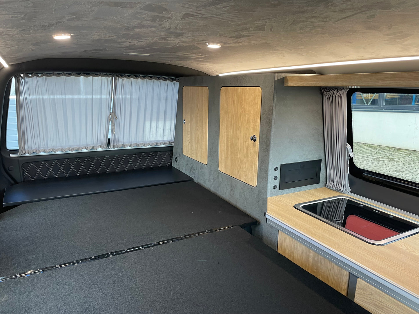 Volkswagen T6.1 Camper 2.0 TDI 110PS unfallfrei | nur 55.000km | Wohnmobil mit Navi, PDC, Rückfahrkamera | Campervan Umbau 5 Sitzer Leder