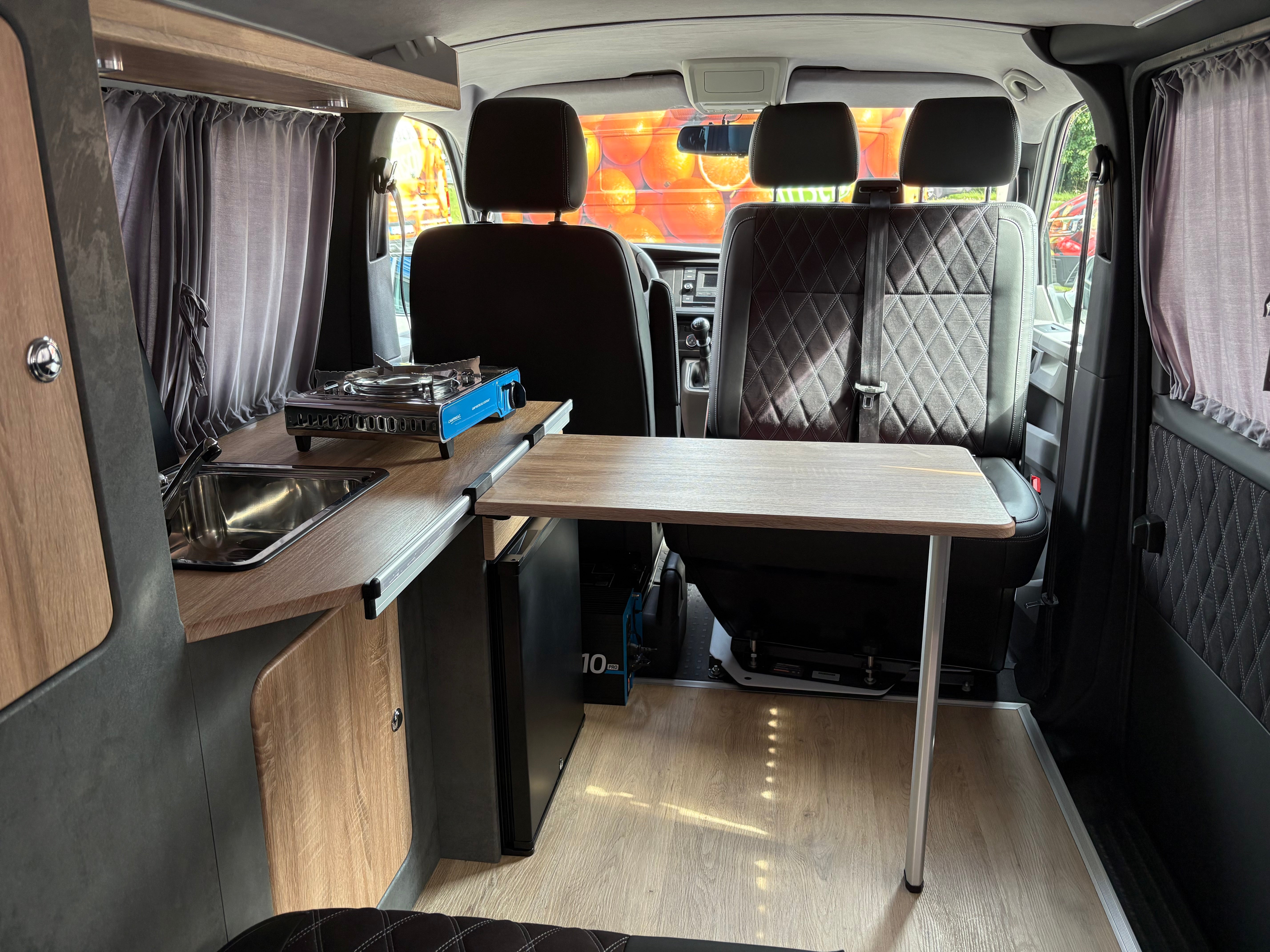 Volkswagen T6.1 Camper nur 59tkm 2.0 TDI 110PS Schaltgetriebe unfallfrei | Wohnmobil mit PDC, Rückfahrkamera | Campervan Umbau 5 Sitzer | VW
