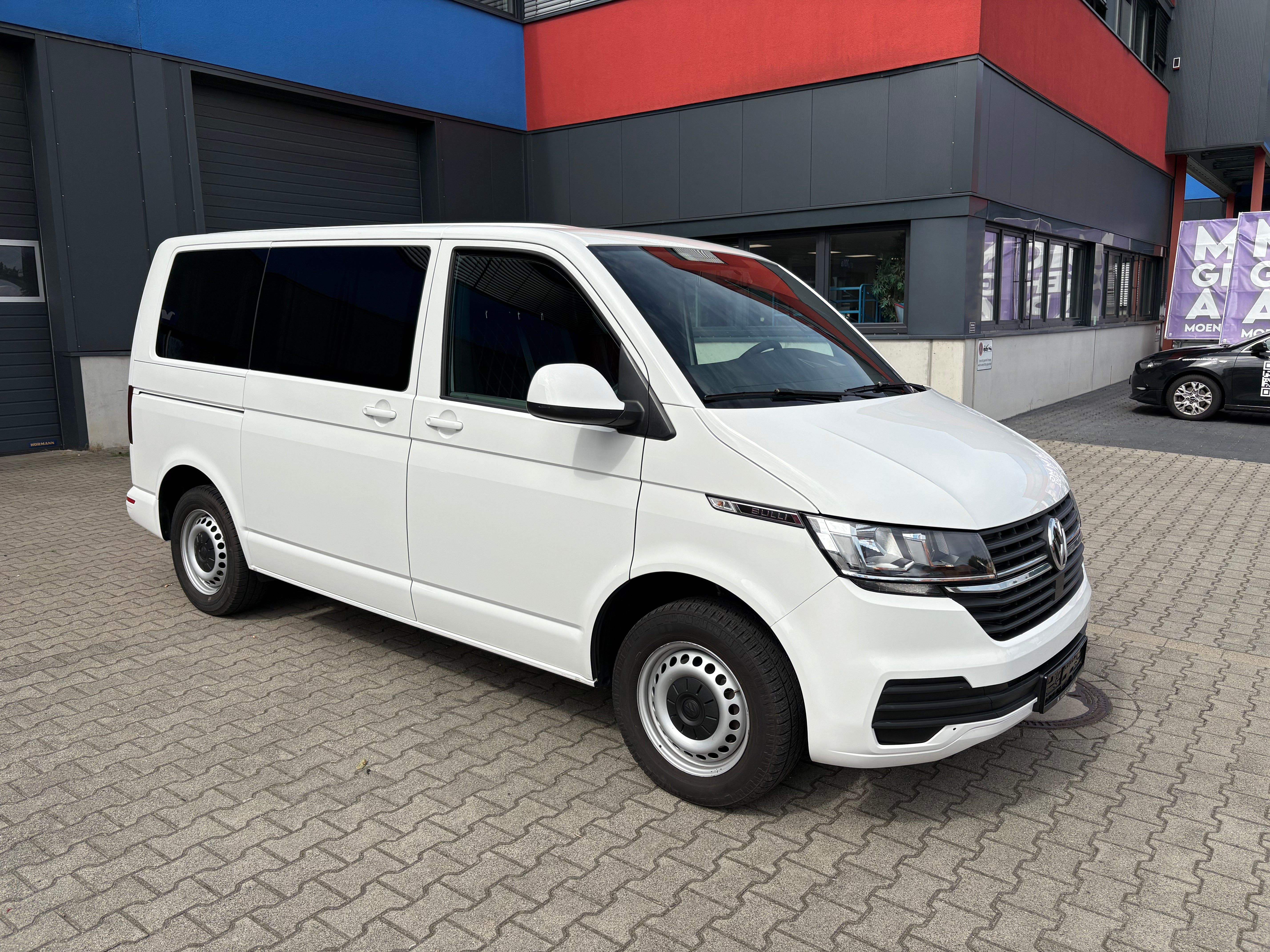 Volkswagen T6.1 Camper nur 59tkm 2.0 TDI 110PS Schaltgetriebe unfallfrei | Wohnmobil mit PDC, Rückfahrkamera | Campervan Umbau 5 Sitzer | VW