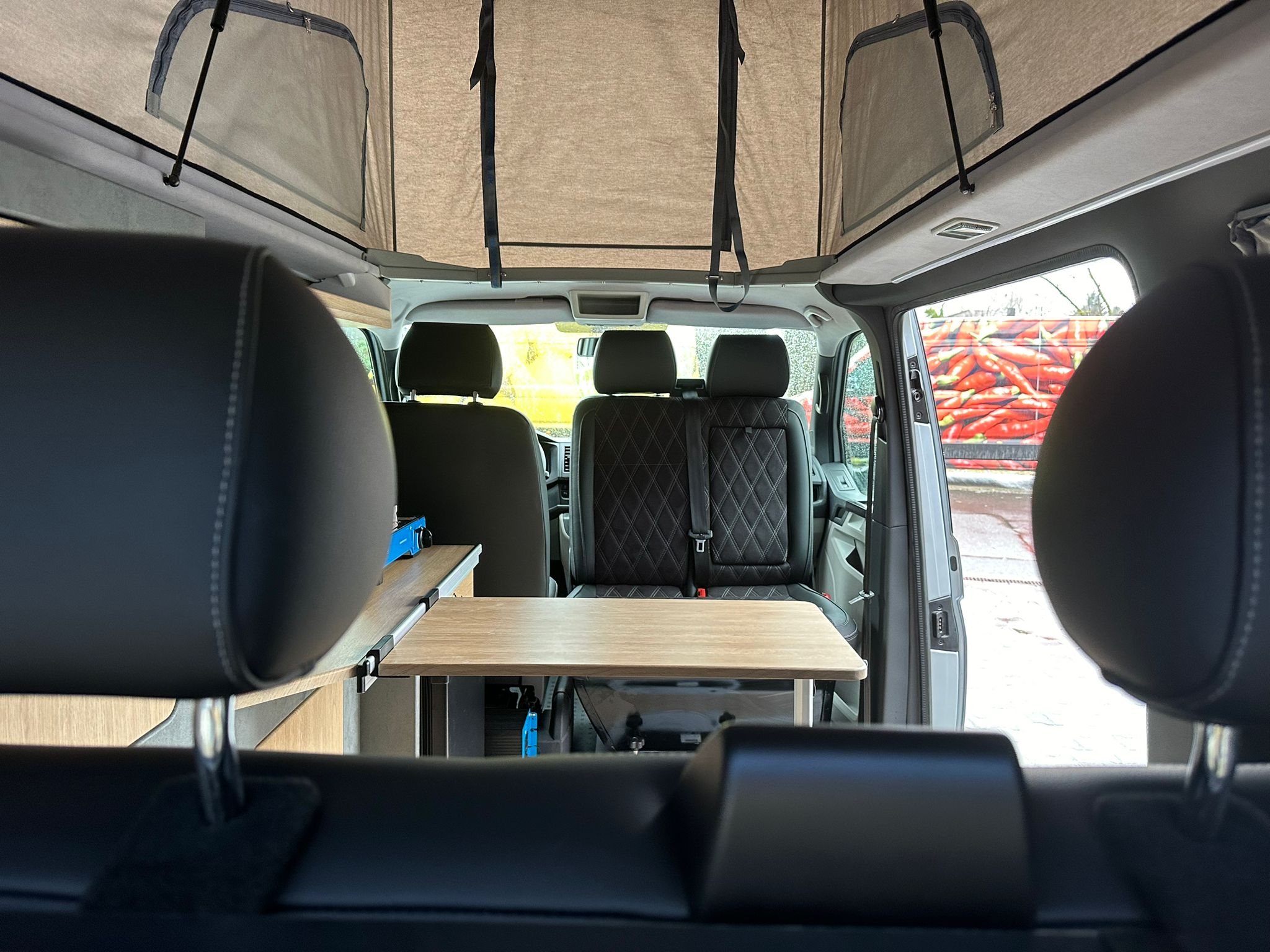 Volkswagen T6 Camper 2.0 TDI 102PS unfallfrei | Wohnmobil mit Hubdach Schlafdach, PDC, Navi, Rückfahrkamera | Campervan Umbau 5 Sitzer