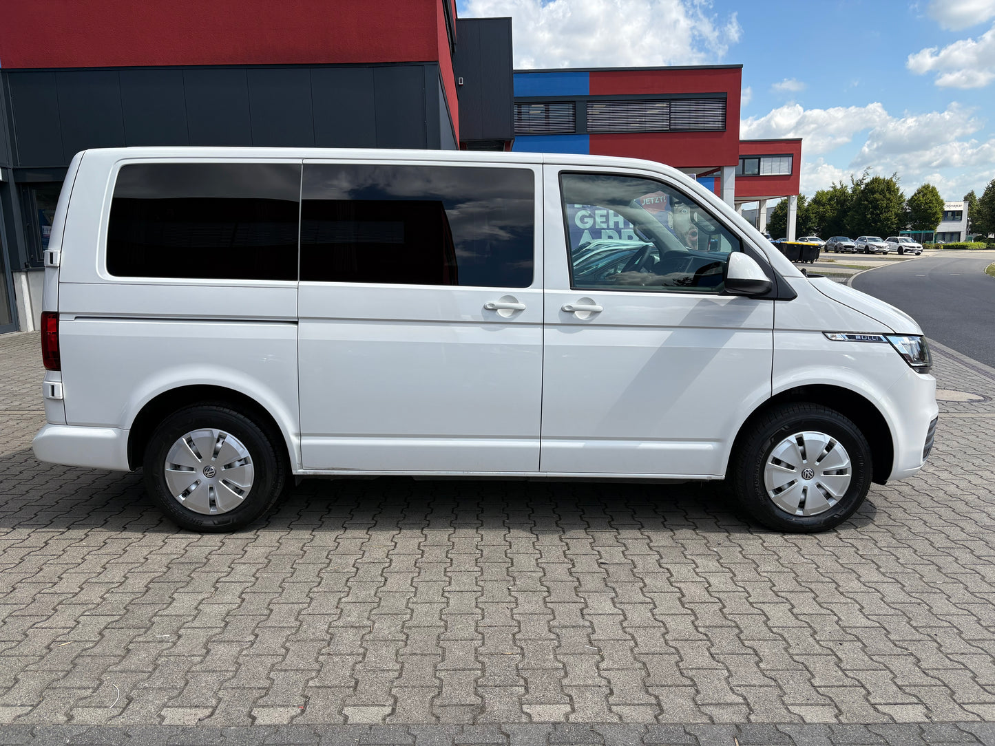 Volkswagen T6.1 Camper 2.0 TDI 110PS Schaltgetriebe unfallfrei | Wohnmobil mit PDC, Rückfahrkamera | Campervan Umbau 5 Sitzer | VW
