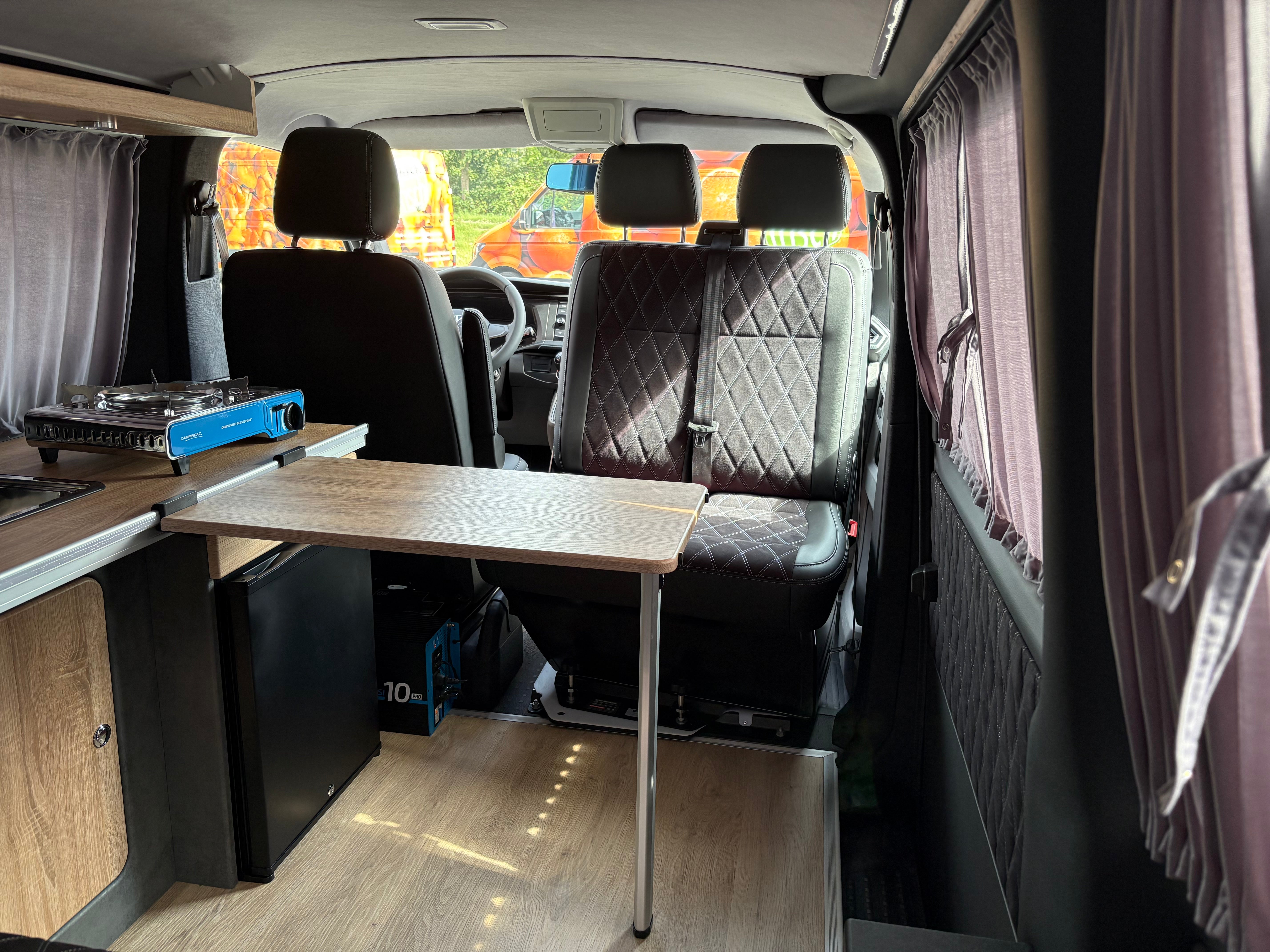 Volkswagen T6.1 Camper nur 59tkm 2.0 TDI 110PS Schaltgetriebe unfallfrei | Wohnmobil mit PDC, Rückfahrkamera | Campervan Umbau 5 Sitzer | VW