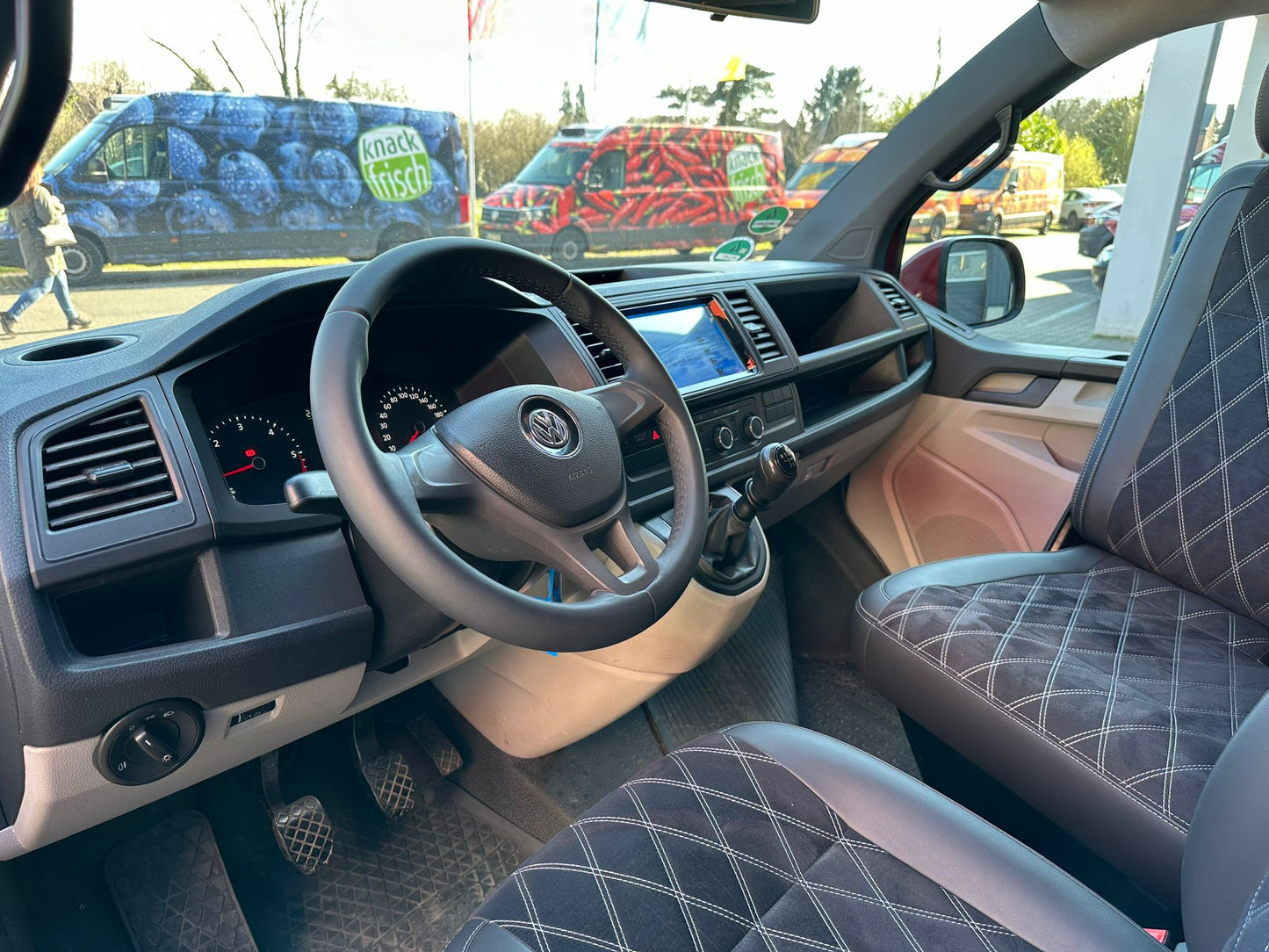 Volkswagen T6 Camper 2.0 TDI 102PS unfallfrei | Wohnmobil, PDC, Navi, Rückfahrkamera | Campervan Umbau 5 Sitzer
