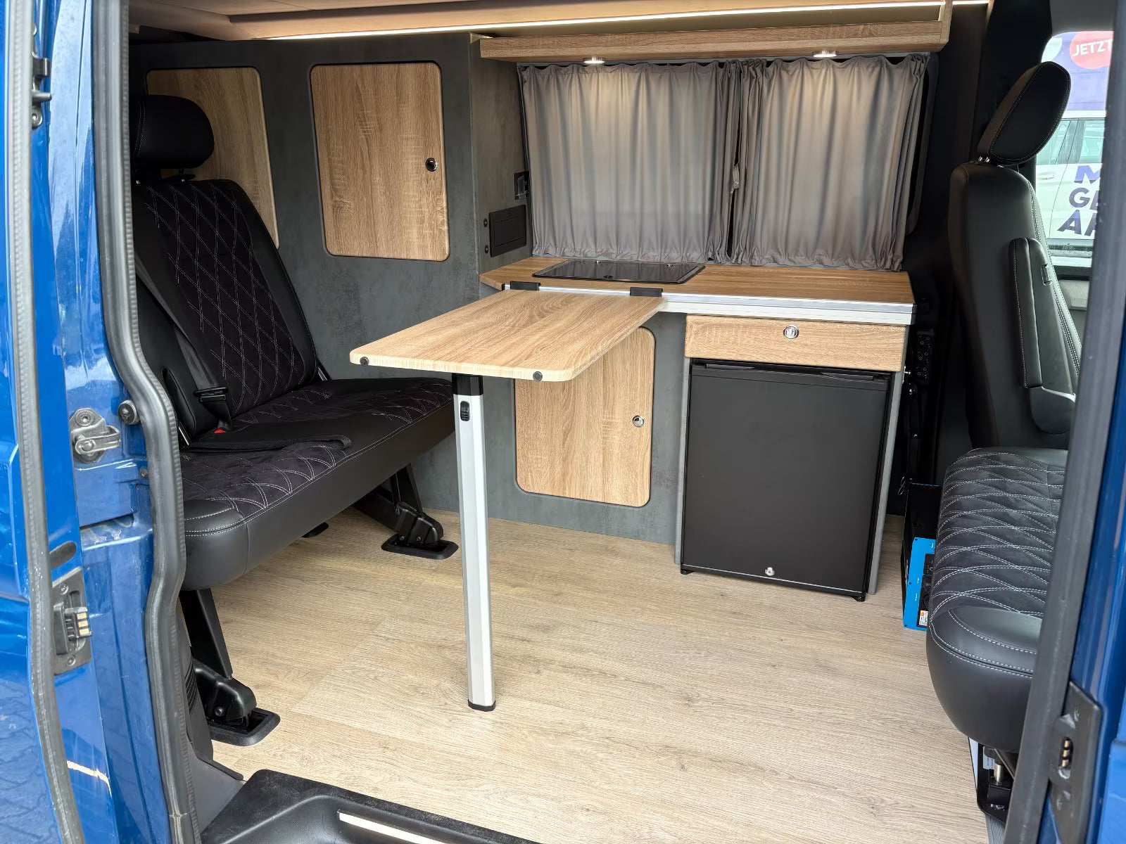 Volkswagen T6 Camper 2.0 TDI DSG Automatik 150PS unfallfrei | Wohnmobil mit Hubdach Schlafdach Standheizung, Rückfahrkamera mit PDC | Campervan Umbau 5 Sitzer | VW Bulli