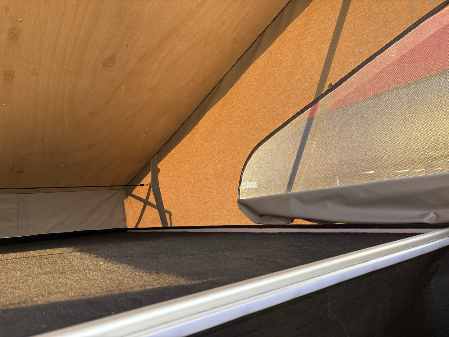 Volkswagen T6.1 Camper 2.0 TDI 150PS unfallfrei | Wohnmobil mit Hubdach Schlafdach, PDC, Navi, Rückfahrkamera | Campervan Umbau 5 Sitzer VW