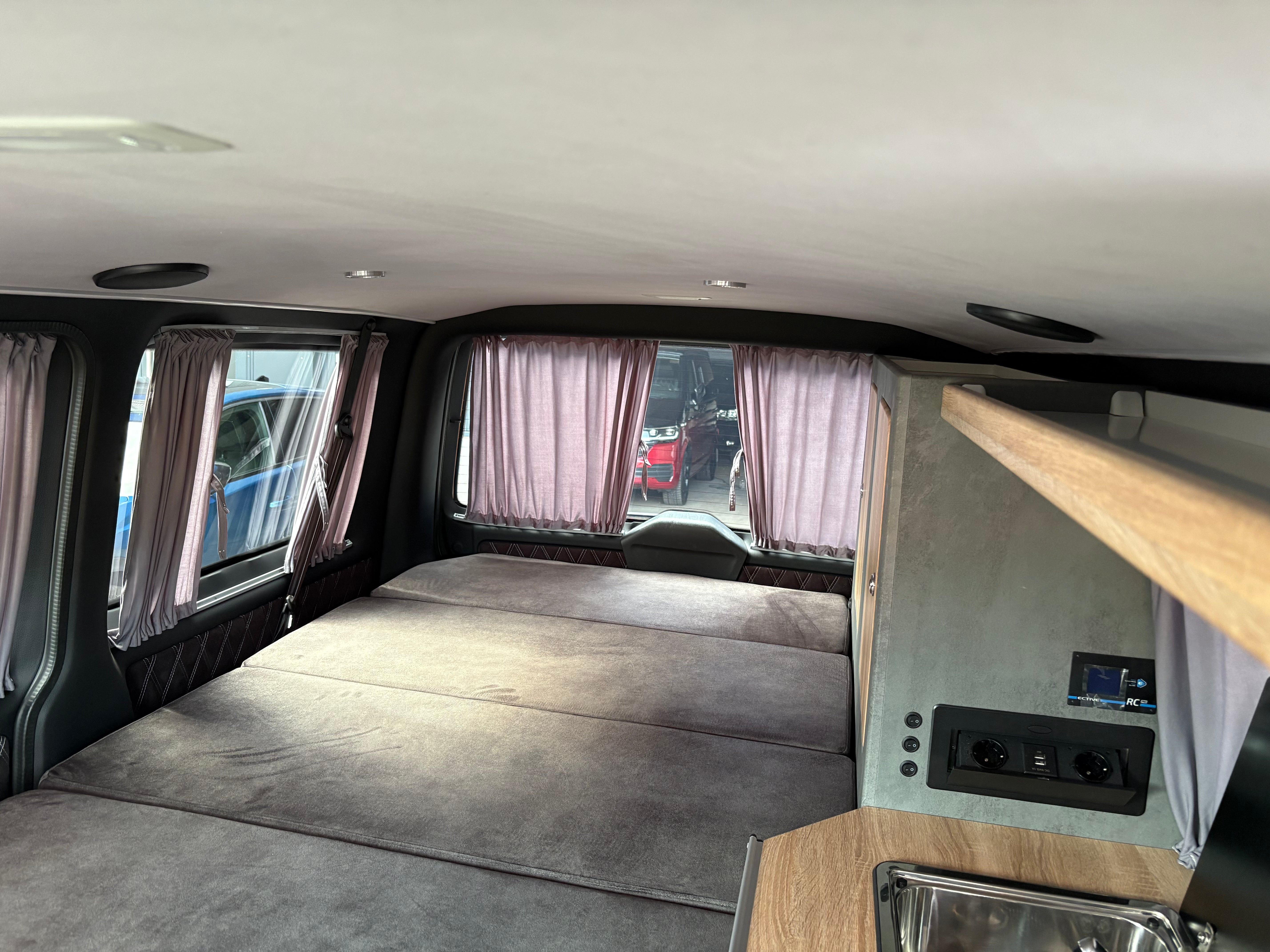 Volkswagen T6.1 Camper nur 59tkm 2.0 TDI 110PS Schaltgetriebe unfallfrei | Wohnmobil mit PDC, Rückfahrkamera | Campervan Umbau 5 Sitzer | VW