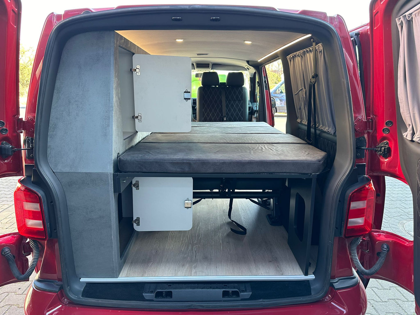Volkswagen T6 Camper 2.0 TDI 102PS unfallfrei | Wohnmobil, PDC, Navi, Rückfahrkamera | Campervan Umbau 5 Sitzer