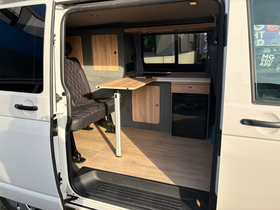 Volkswagen T6 Camper 2.0 TDI 114PS unfallfrei | Wohnmobil, PDC, Anhängerkupplung, Rückfahrkamera | Campervan Umbau 5 Sitzer VW