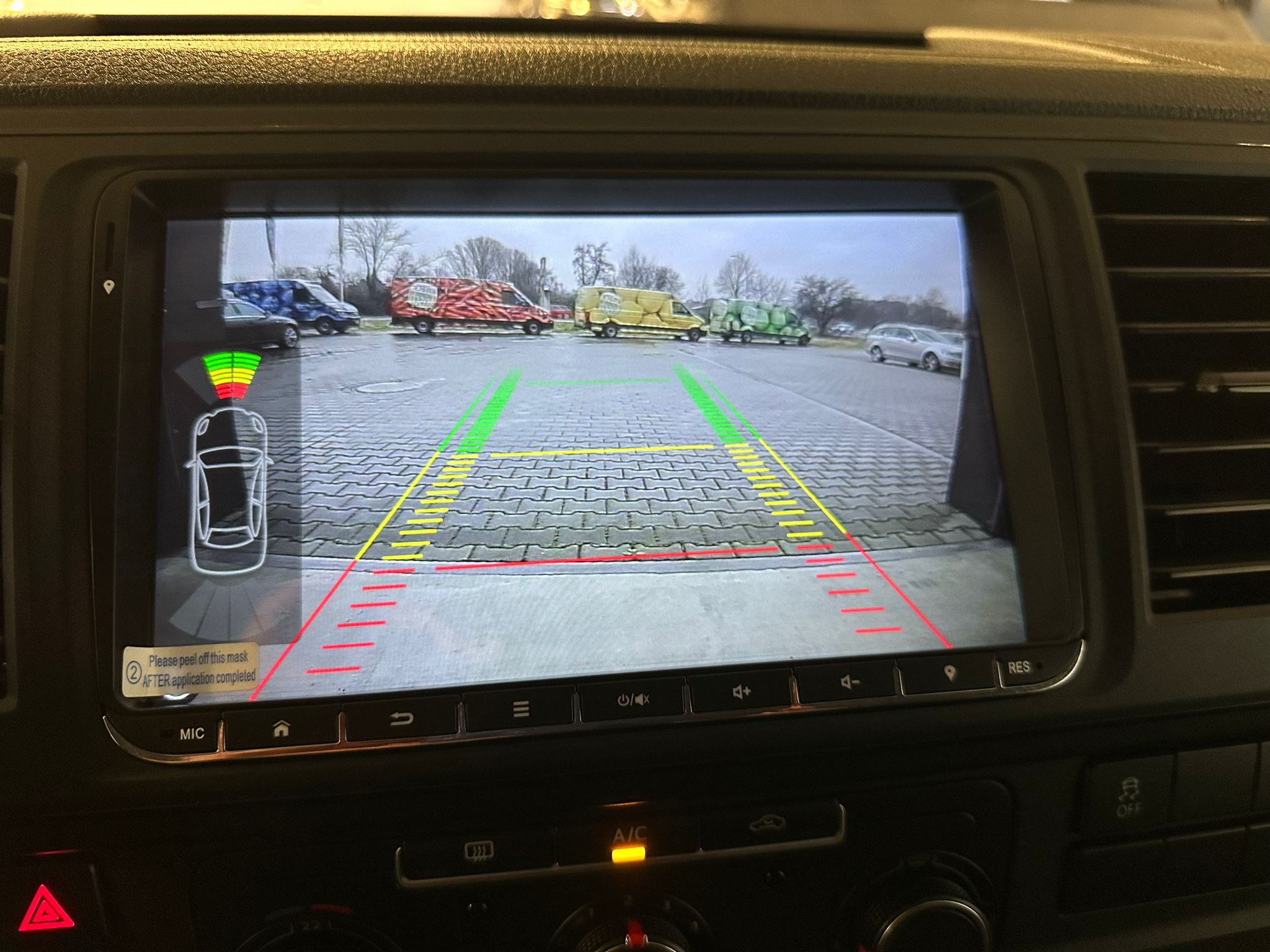 Volkswagen T6 Camper 2.0 TDI 102PS unfallfrei | Wohnmobil mit Hubdach Schlafdach, PDC, Navi, Rückfahrkamera | Campervan Umbau 5 Sitzer