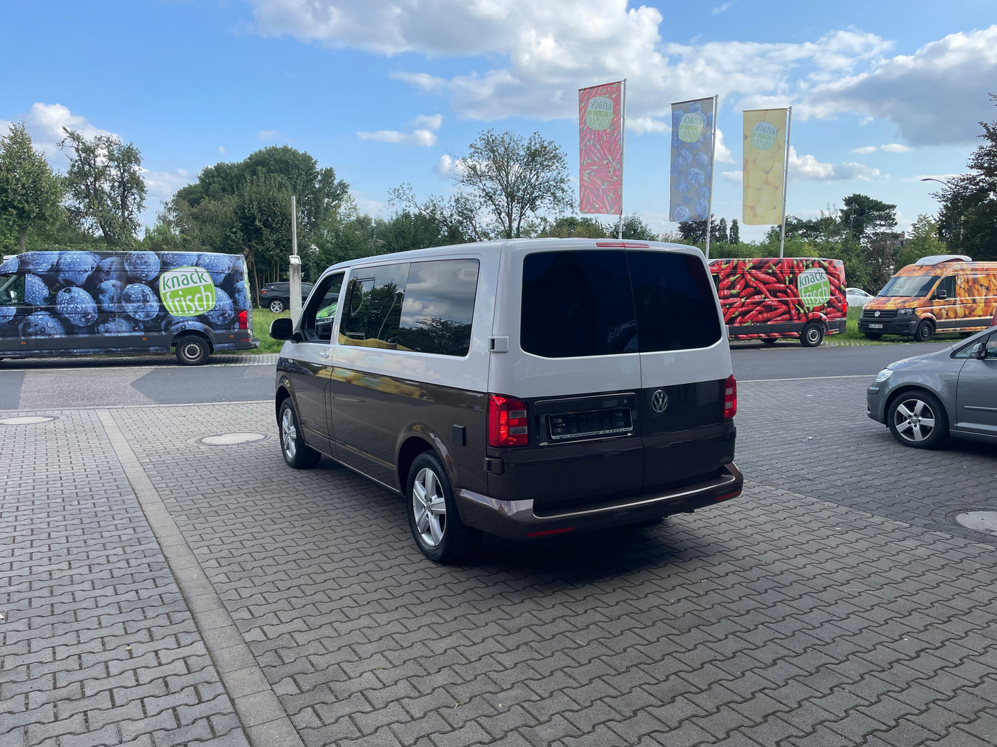 Volkswagen T6 Camper DSG 2.0 TDI 150PS unfallfrei | Wohnmobil mit Original VW Standheizung, PDC, Navi | Campervan Umbau 5 Sitzer