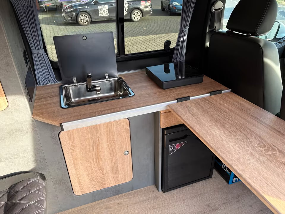 Volkswagen T6 Camper 2.0 TDI 114PS unfallfrei | Wohnmobil, PDC, Anhängerkupplung, Rückfahrkamera | Campervan Umbau 5 Sitzer VW