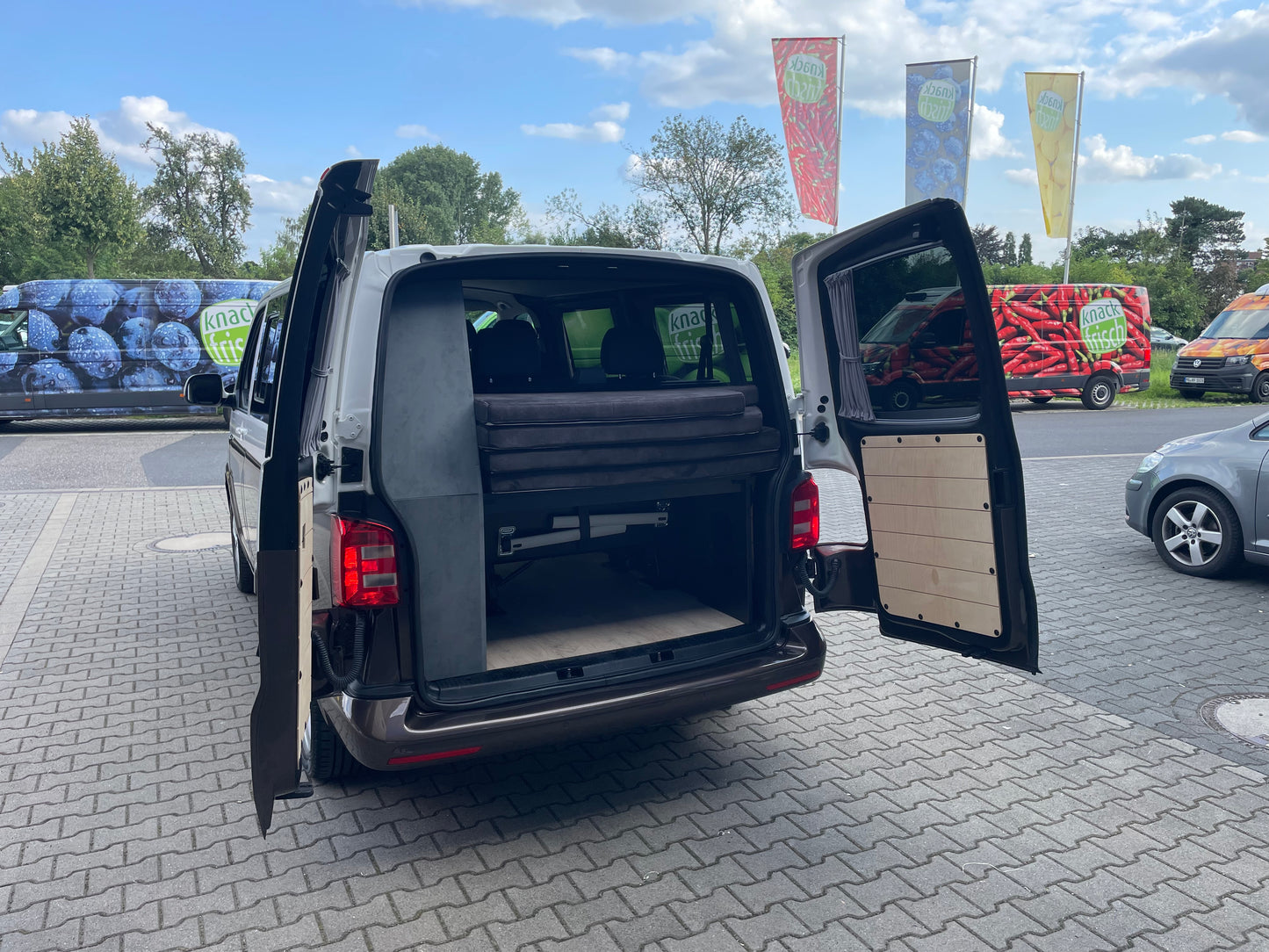 Volkswagen T6 Camper DSG 2.0 TDI 150PS unfallfrei | Wohnmobil mit Original VW Standheizung, PDC, Navi | Campervan Umbau 5 Sitzer