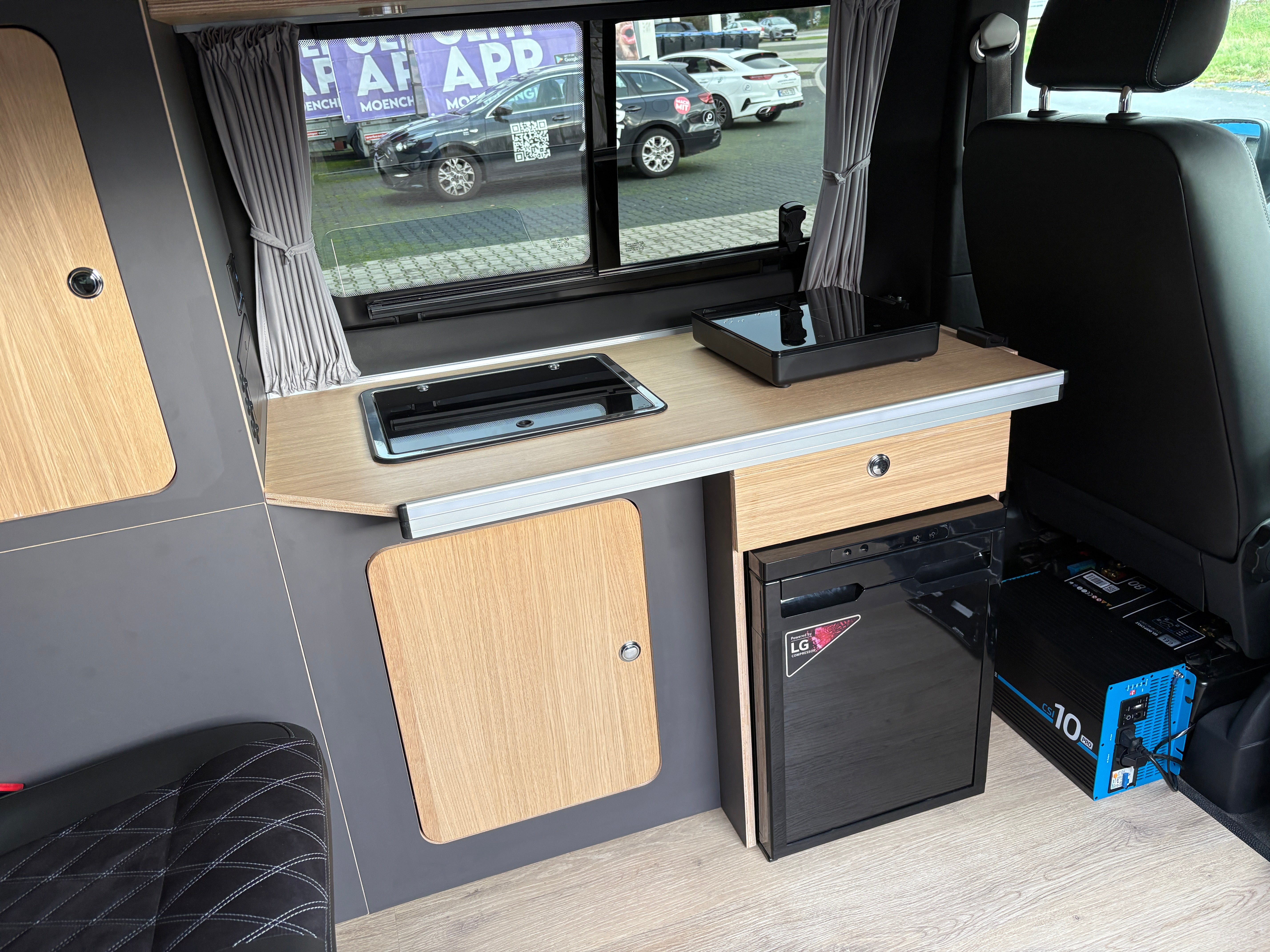 Volkswagen T6.1 Camper 2.0 TDI 150PS DSG Automatik unfallfrei | Wohnmobil mit Navi, PDC, Rückfahrkamera | Campervan Umbau 5 Sitzer | VW Bulli