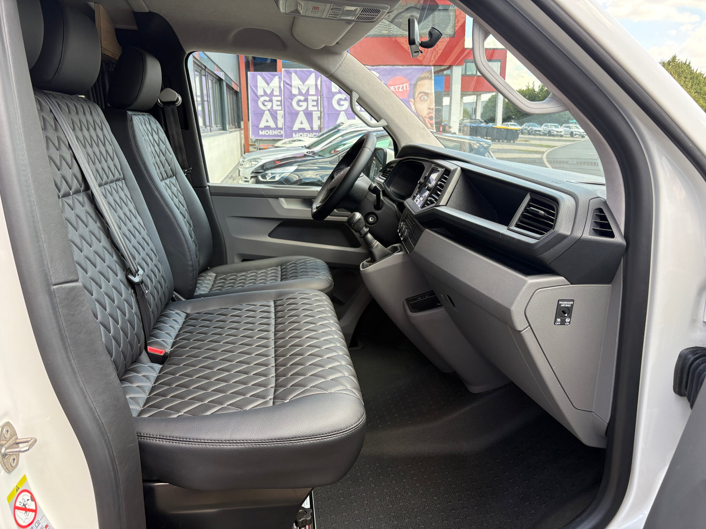 Volkswagen T6.1 Camper 2.0 TDI 110PS Schaltgetriebe unfallfrei | Wohnmobil mit PDC, Rückfahrkamera | Campervan Umbau 5 Sitzer | VW