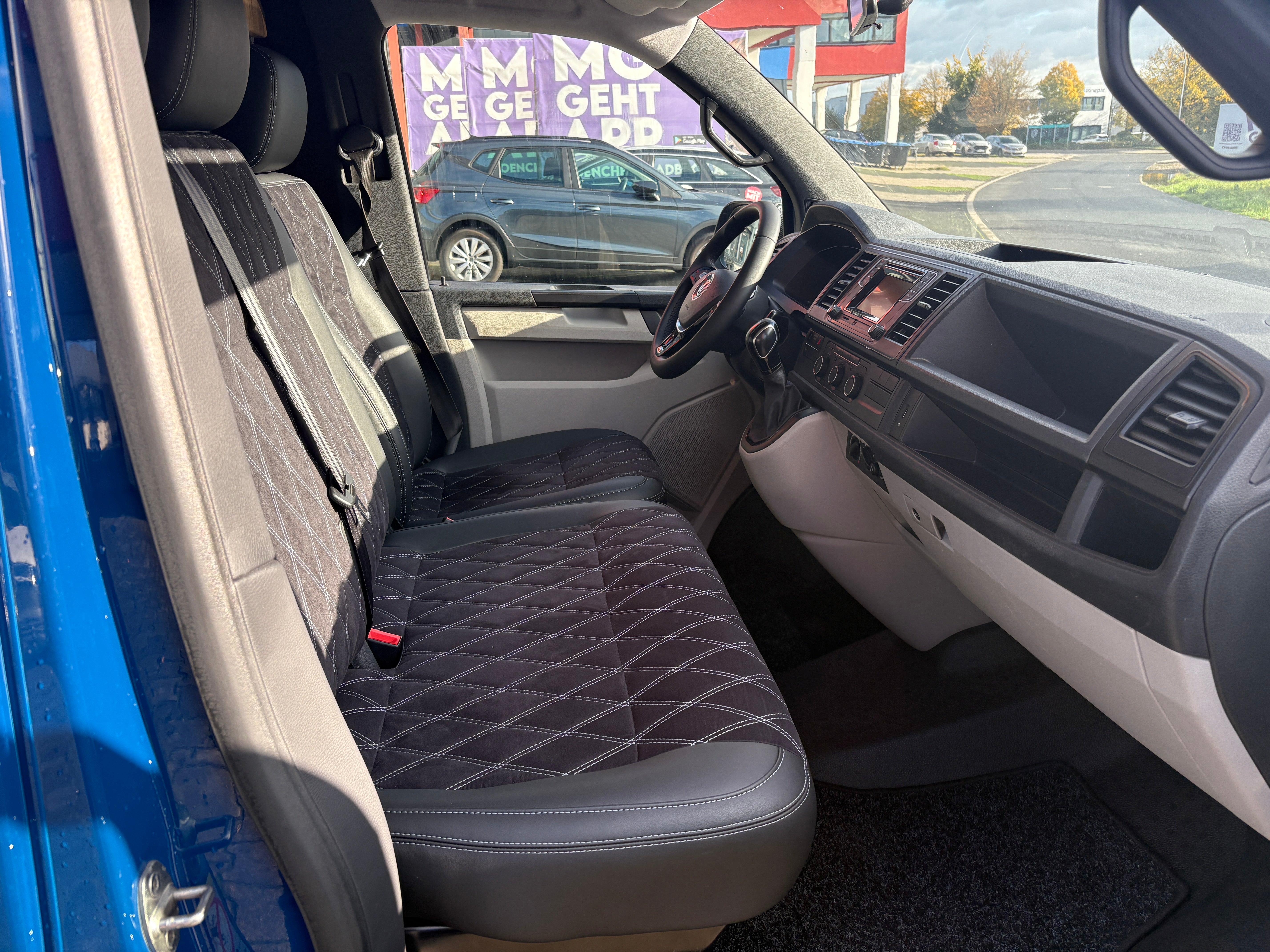 Volkswagen T6 Camper 2.0 TDI DSG Automatik 150PS unfallfrei | Wohnmobil mit Hubdach Schlafdach Standheizung, Rückfahrkamera mit PDC | Campervan Umbau 5 Sitzer | VW Bulli