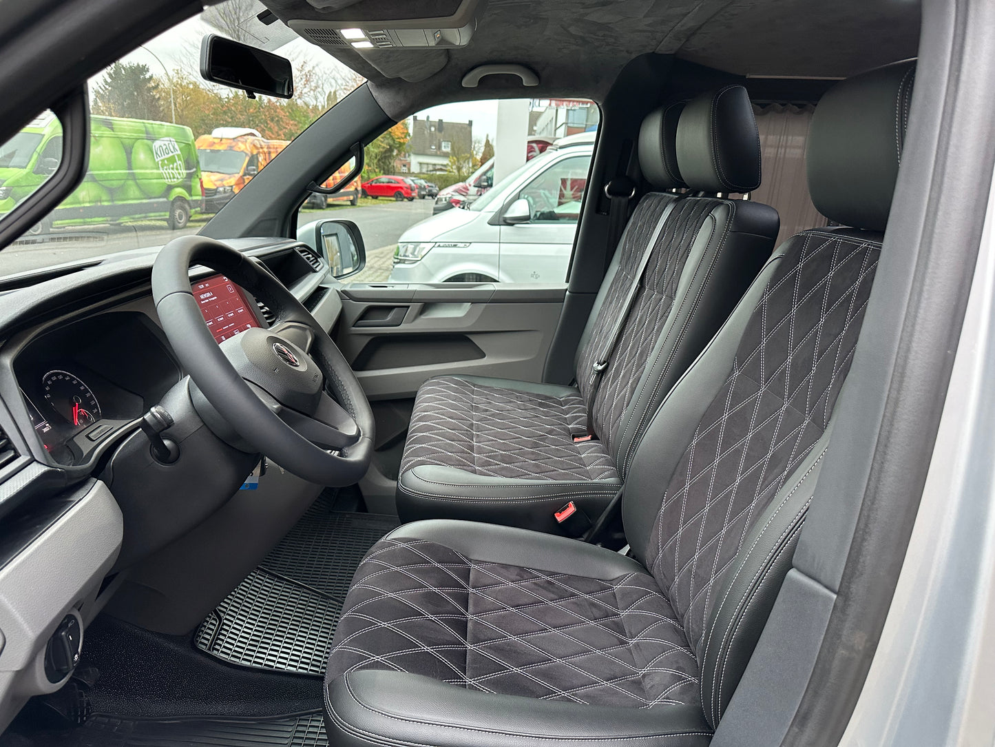 Volkswagen T6.1 Camper 2.0 TDI 110PS unfallfrei | Wohnmobil mit Navi, PDC, Rückfahrkamera | Campervan Umbau 5 Sitzer Leder