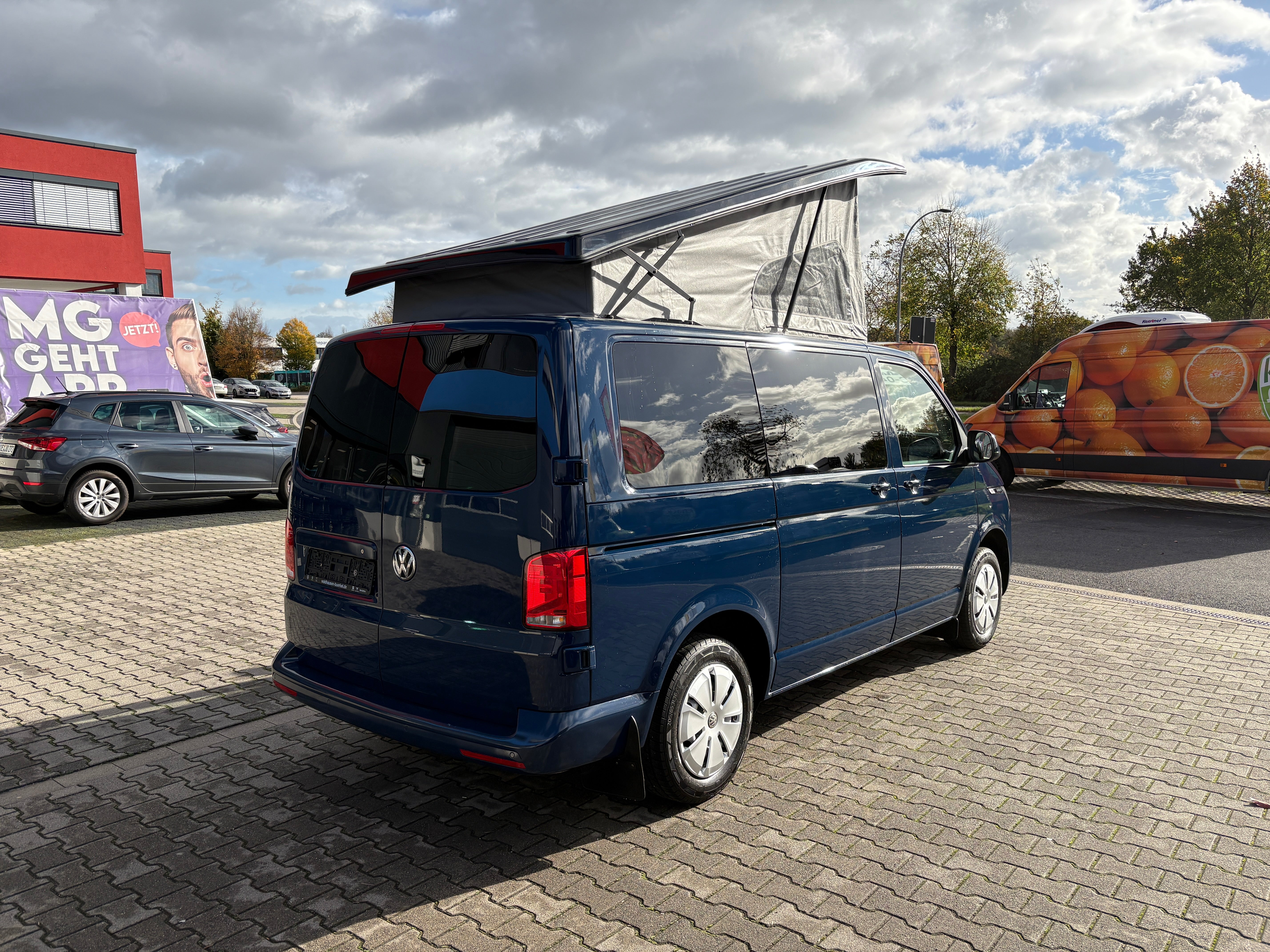 Volkswagen T6.1 Camper 2.0 TDI 110PS unfallfrei | Wohnmobil mit Hubdach Schlafdach, PDC, Navi, Rückfahrkamera | Campervan Umbau 5 Sitzer