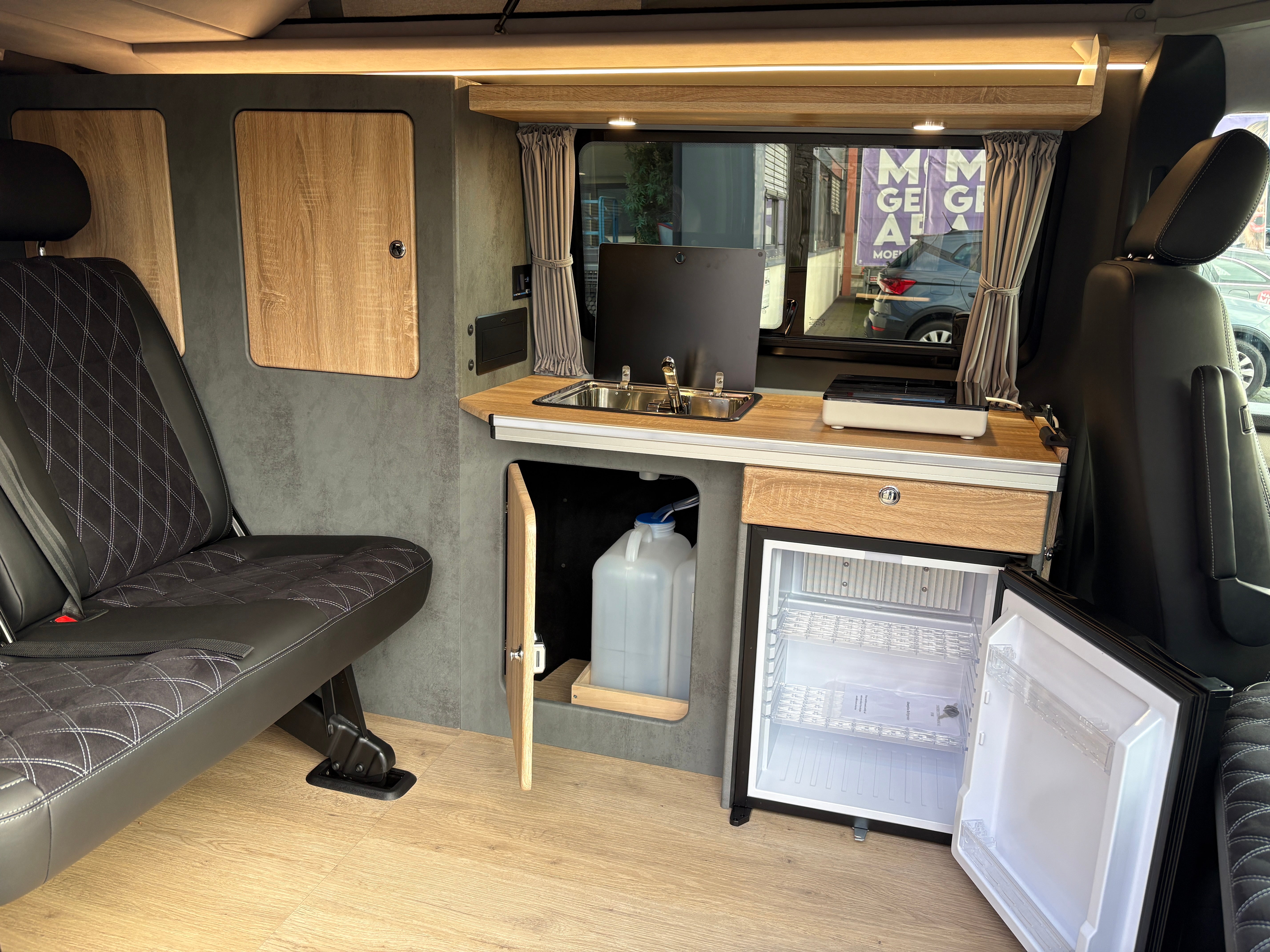 Volkswagen T6 Camper 2.0 TDI DSG Automatik 150PS unfallfrei | Wohnmobil mit Hubdach Schlafdach Standheizung, Rückfahrkamera mit PDC | Campervan Umbau 5 Sitzer | VW Bulli