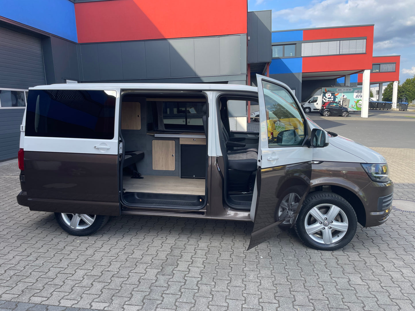 Volkswagen T6 Camper DSG 2.0 TDI 150PS unfallfrei | Wohnmobil mit Original VW Standheizung, PDC, Navi | Campervan Umbau 5 Sitzer