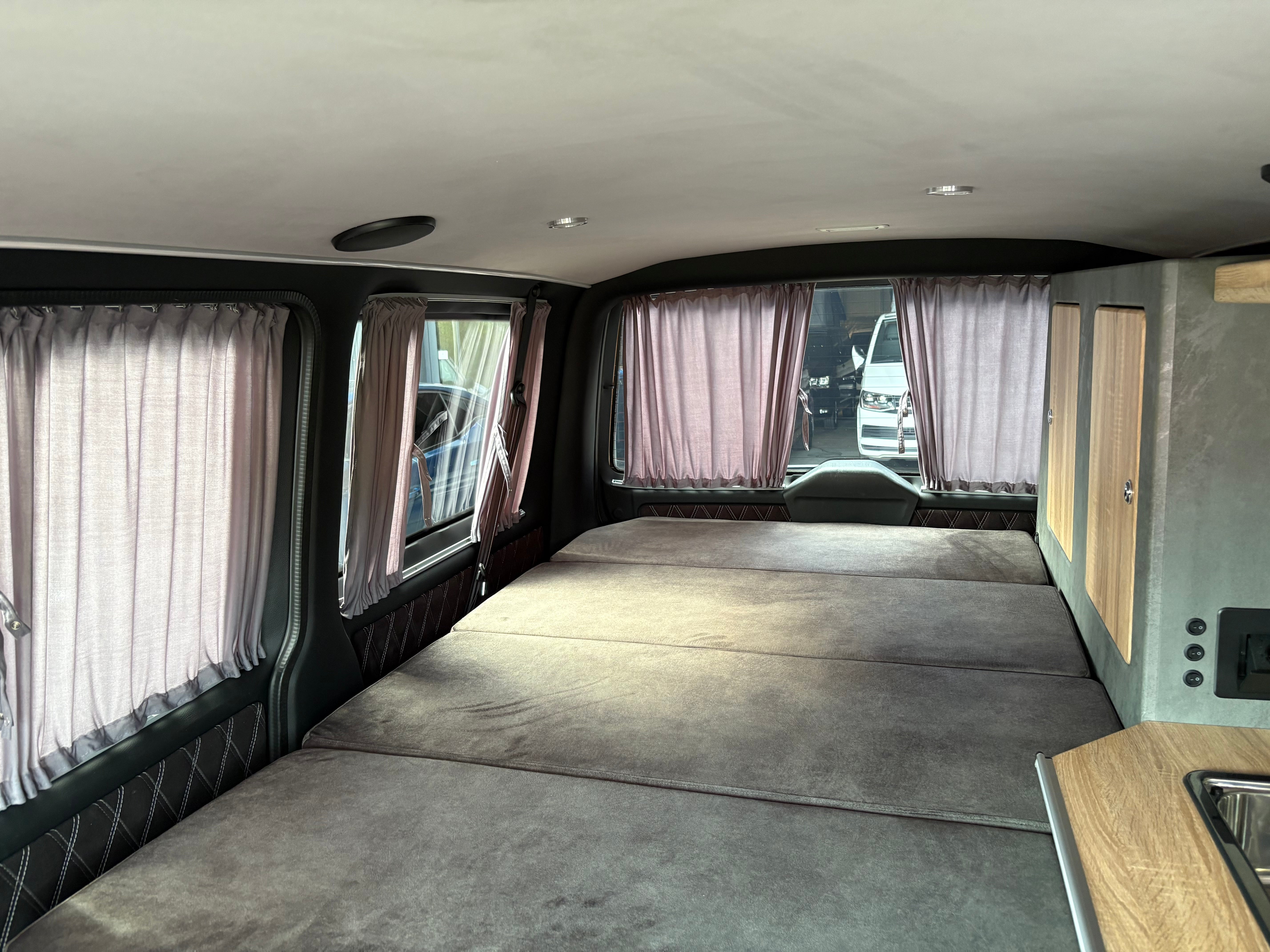 Volkswagen T6.1 Camper nur 59tkm 2.0 TDI 110PS Schaltgetriebe unfallfrei | Wohnmobil mit PDC, Rückfahrkamera | Campervan Umbau 5 Sitzer | VW