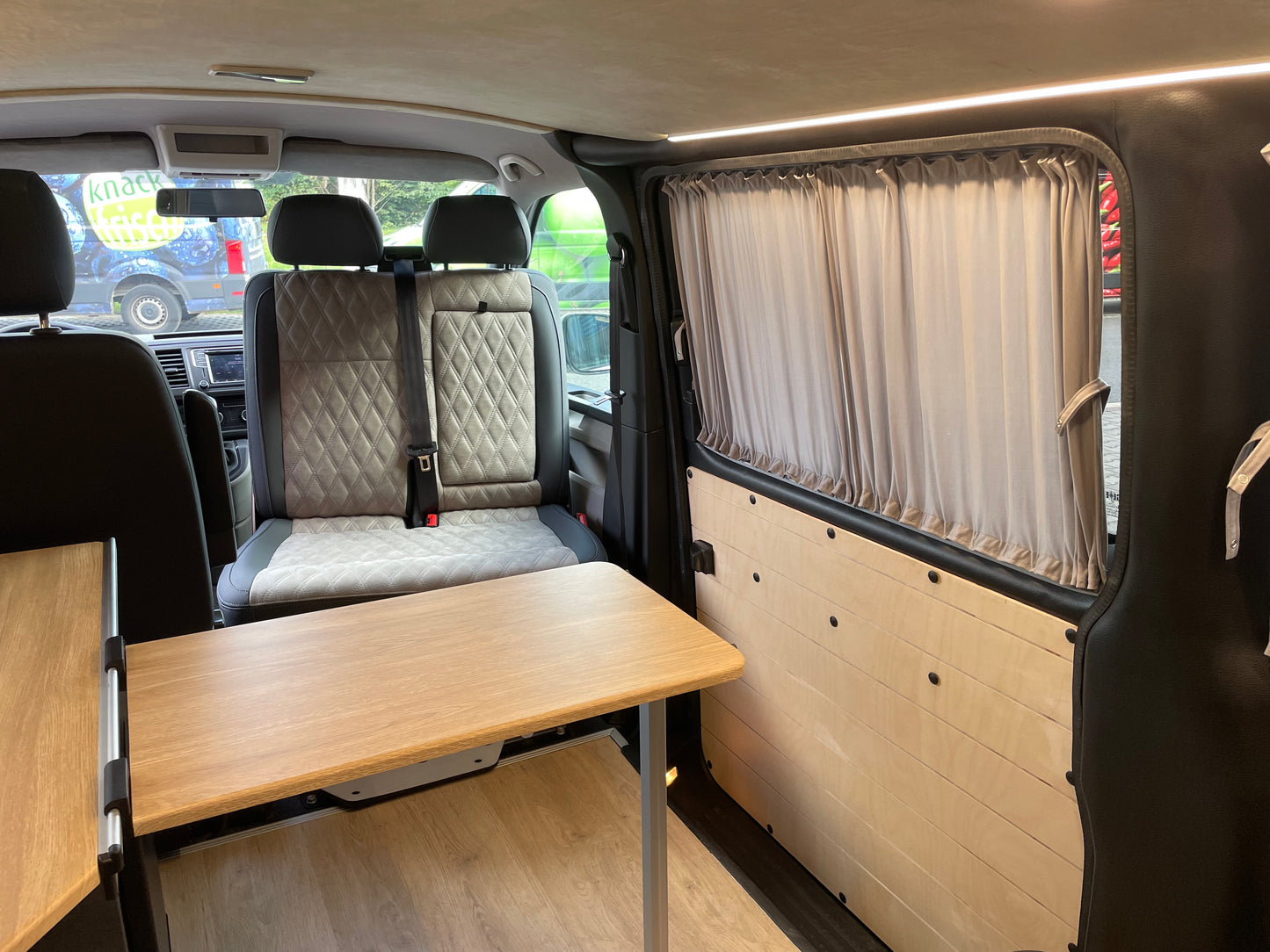 Volkswagen T6 Camper DSG 2.0 TDI 150PS unfallfrei | Wohnmobil mit Original VW Standheizung, PDC, Navi | Campervan Umbau 5 Sitzer