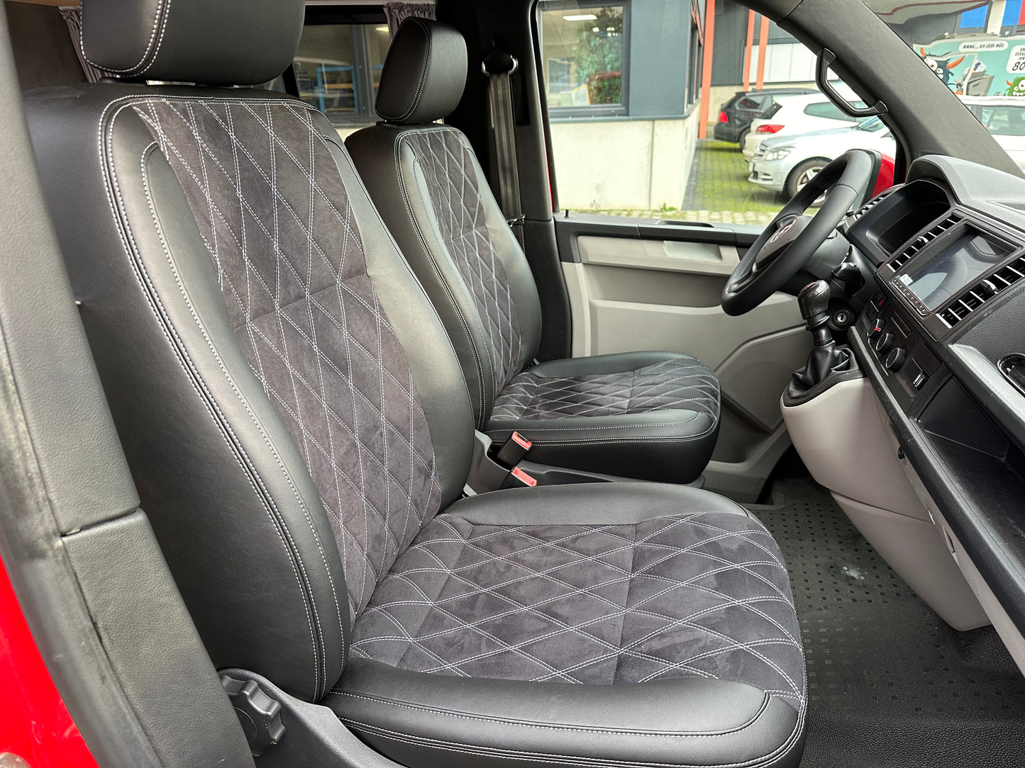 Volkswagen T6 Camper 2.0 TDI 102PS unfallfrei | Wohnmobil mit PDC, Navi, Rückfahrkamera | Campervan Umbau 4 Sitzer Leder