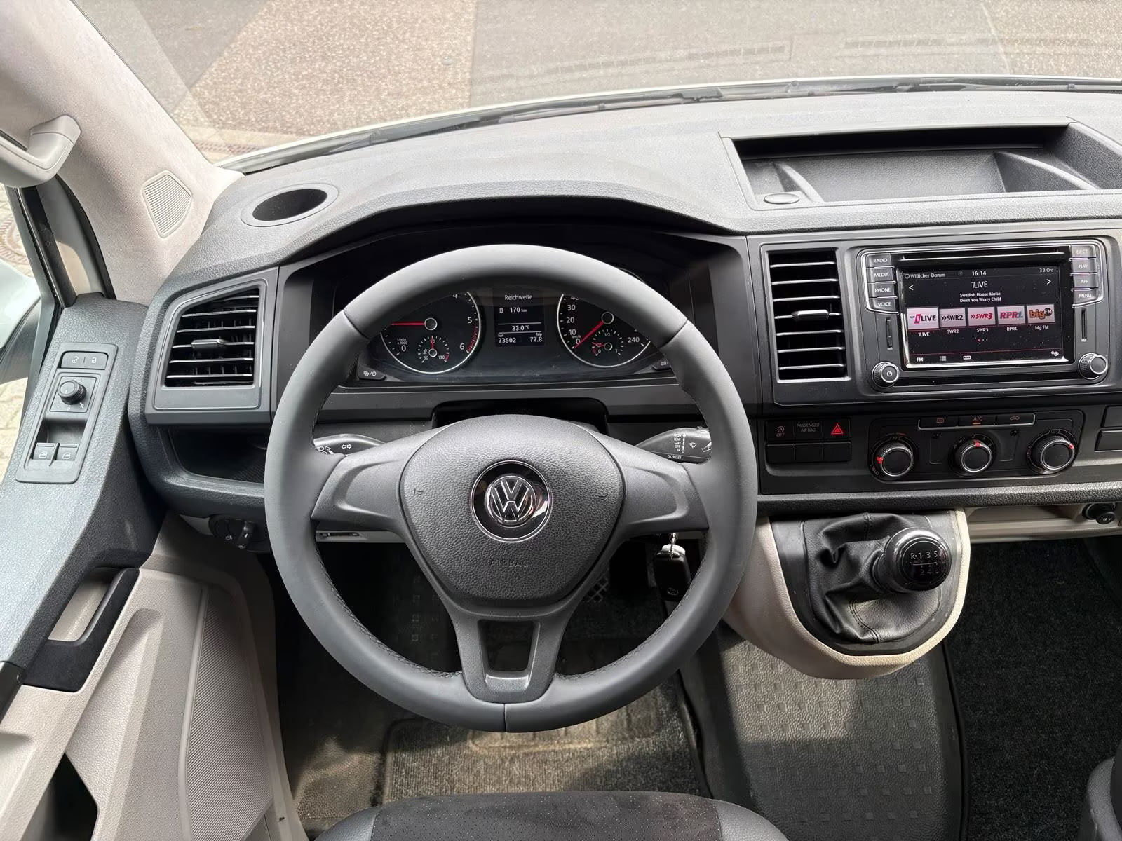 Volkswagen T6 Camper nur 73tkm 2.0 TDI 150PS Schaltgetriebe unfallfrei | Wohnmobil mit PDC, Rückfahrkamera | Campervan Umbau 4 Sitzer | VW