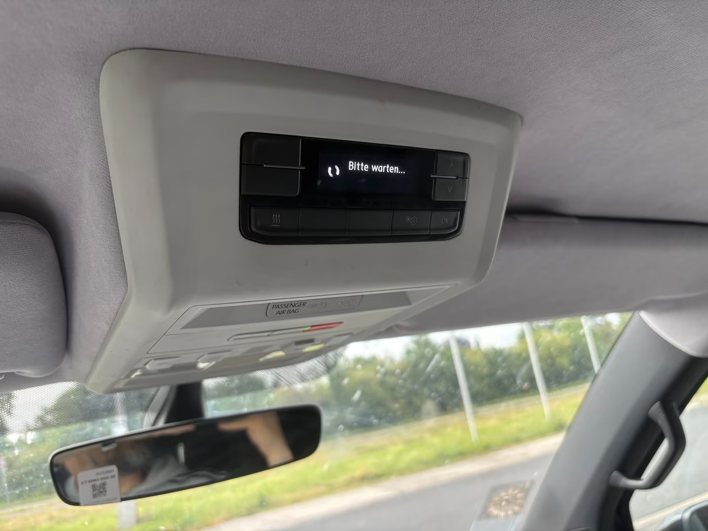 Volkswagen T6.1 Camper 2.0 TDI DSG 150PS unfallfrei | Wohnmobil mit Hubdach Schlafdach, PDC, Navi, Rückfahrkamera | Campervan Umbau 5 Sitzer VW