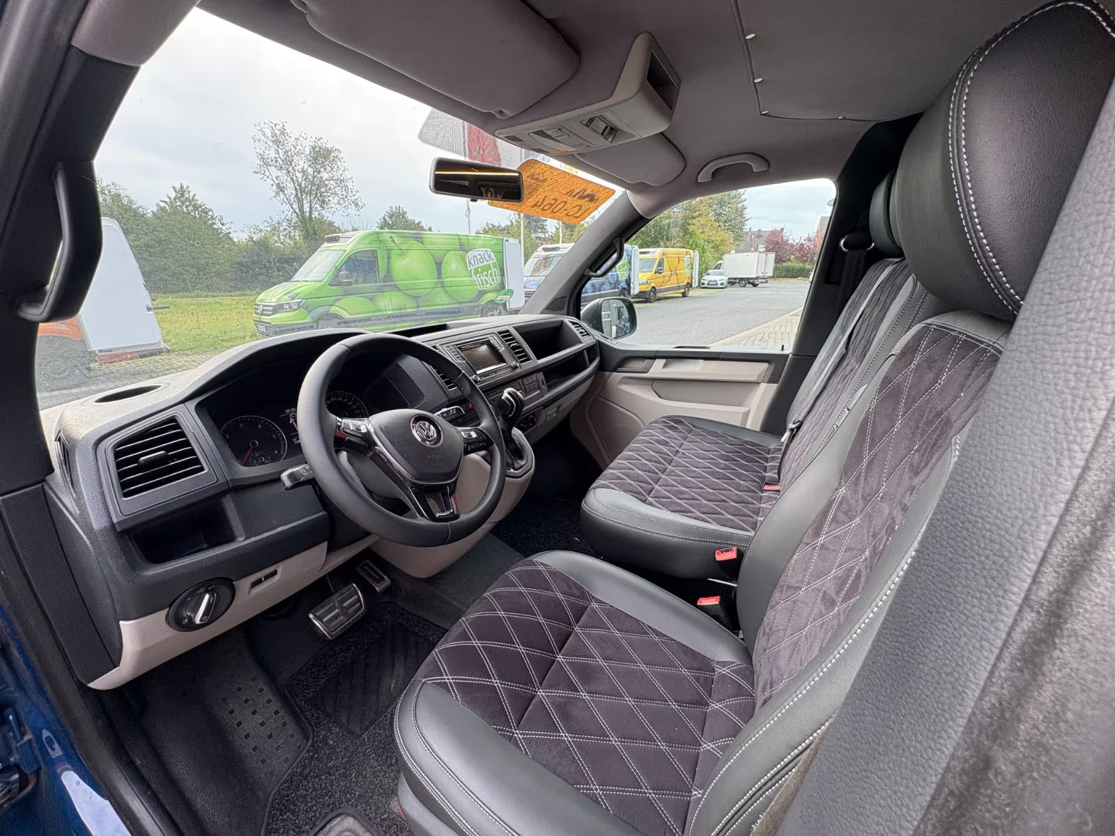 Volkswagen T6 Camper 2.0 TDI DSG Automatik 150PS unfallfrei | Wohnmobil mit Hubdach Schlafdach Standheizung, Rückfahrkamera mit PDC | Campervan Umbau 5 Sitzer | VW Bulli