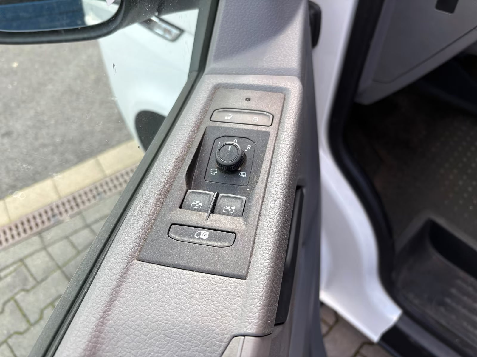 Volkswagen T6.1 Camper 2.0 TDI 150PS DSG Automatik unfallfrei | Wohnmobil mit Navi, PDC, Rückfahrkamera | Campervan Umbau 4 Sitzer | VW Bulli