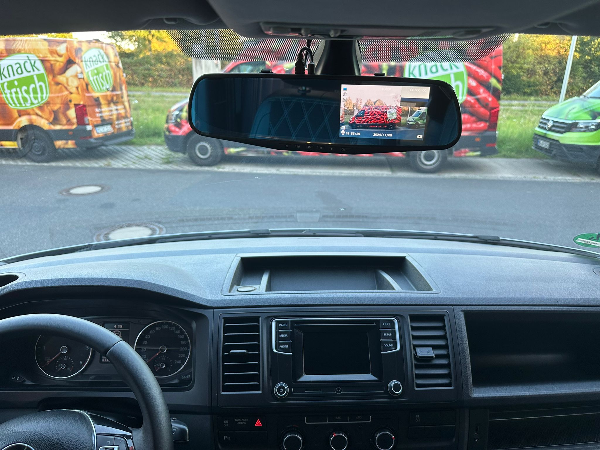 Volkswagen T6 Camper 2.0 TDI 102PS unfallfrei | Wohnmobil mit Hubdach Schlafdach, PDC, Navi, Rückfahrkamera | Campervan Umbau 5 Sitzer | VW