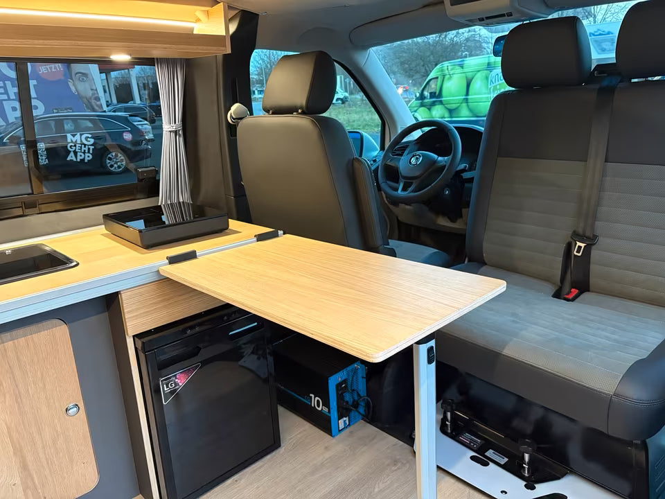 Volkswagen T6 Camper 2.0 TDI 114PS unfallfrei | Wohnmobil mit Hubdach Schlafdach, PDC, Anhängerkupplung, Rückfahrkamera | Campervan Umbau 5 Sitzer VW