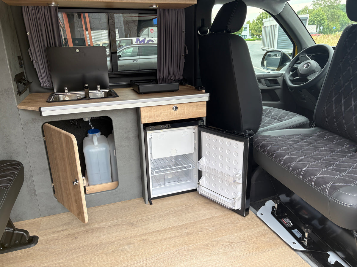 Volkswagen T6.1 Camper mit Aufstelldach, 2.0 TDI, 150 PS / 110KW, DSG | VW Bulli Wohnmobil Campervan Kastenwagen