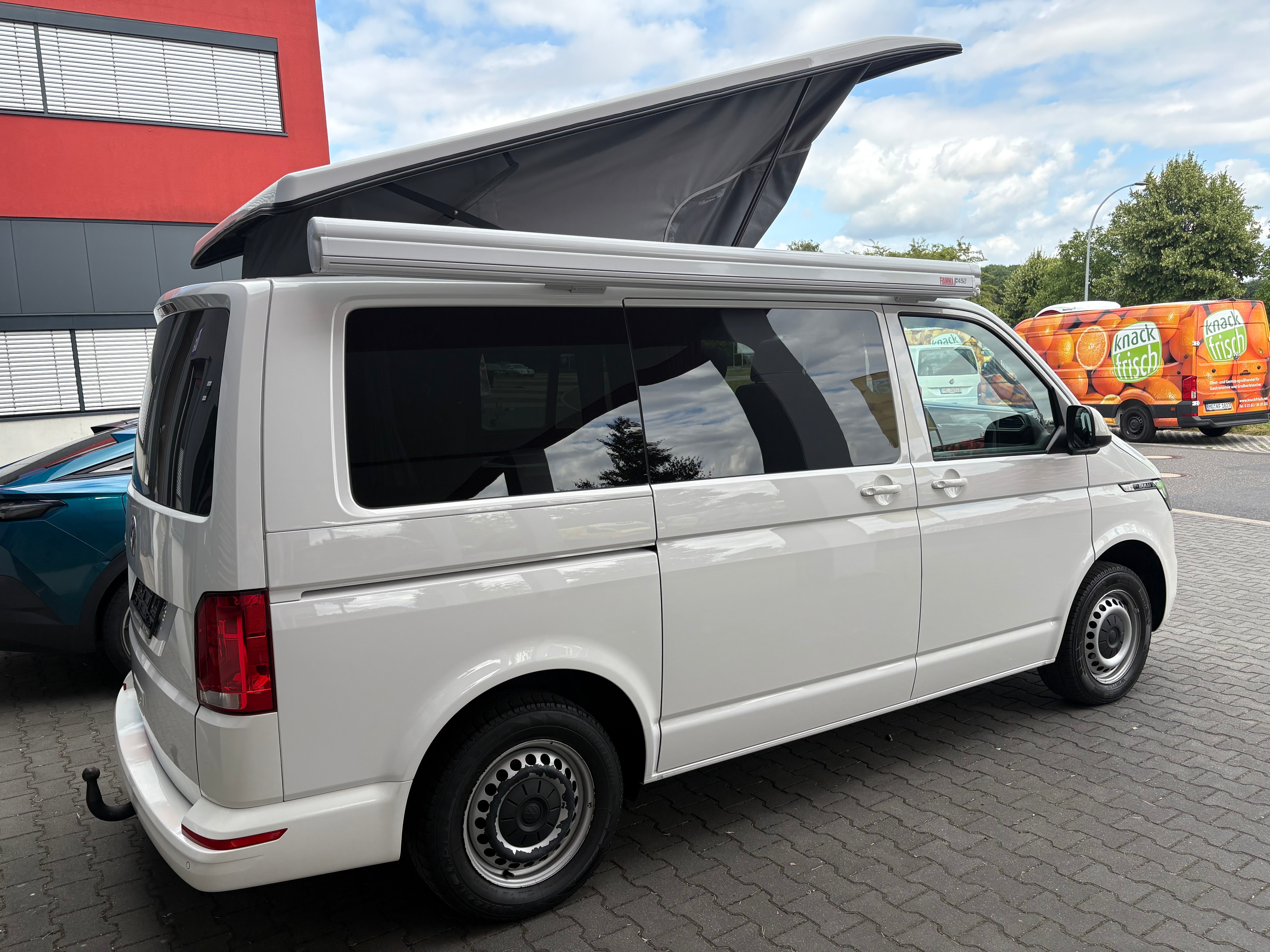 Volkswagen T6.1 Camper 2.0 TDI 150PS unfallfrei| mit Markise | Wohnmobil mit Hubdach Schlafdach, PDC, Navi, Rückfahrkamera | Campervan Umbau 5 Sitzer