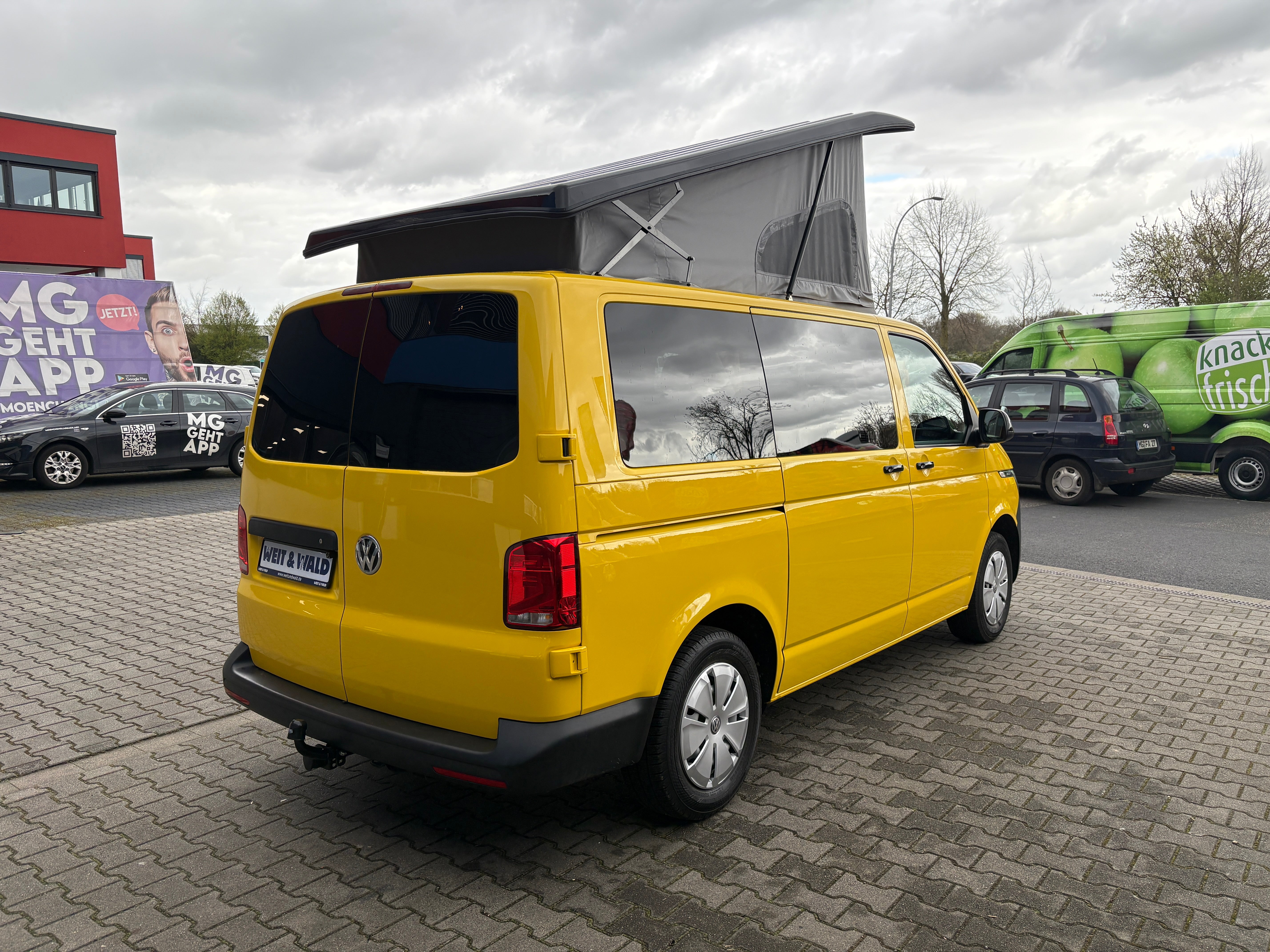 Volkswagen T6.1 Camper mit Schlafdach 2.0 TDI, 150 PS, Gelb, DSG | VW Bulli Wohmobil Campervan | KM-Stand: 81.000 km, EZ: 02.2020, Foto 6 | Weit & Wald Mönchengladbach
