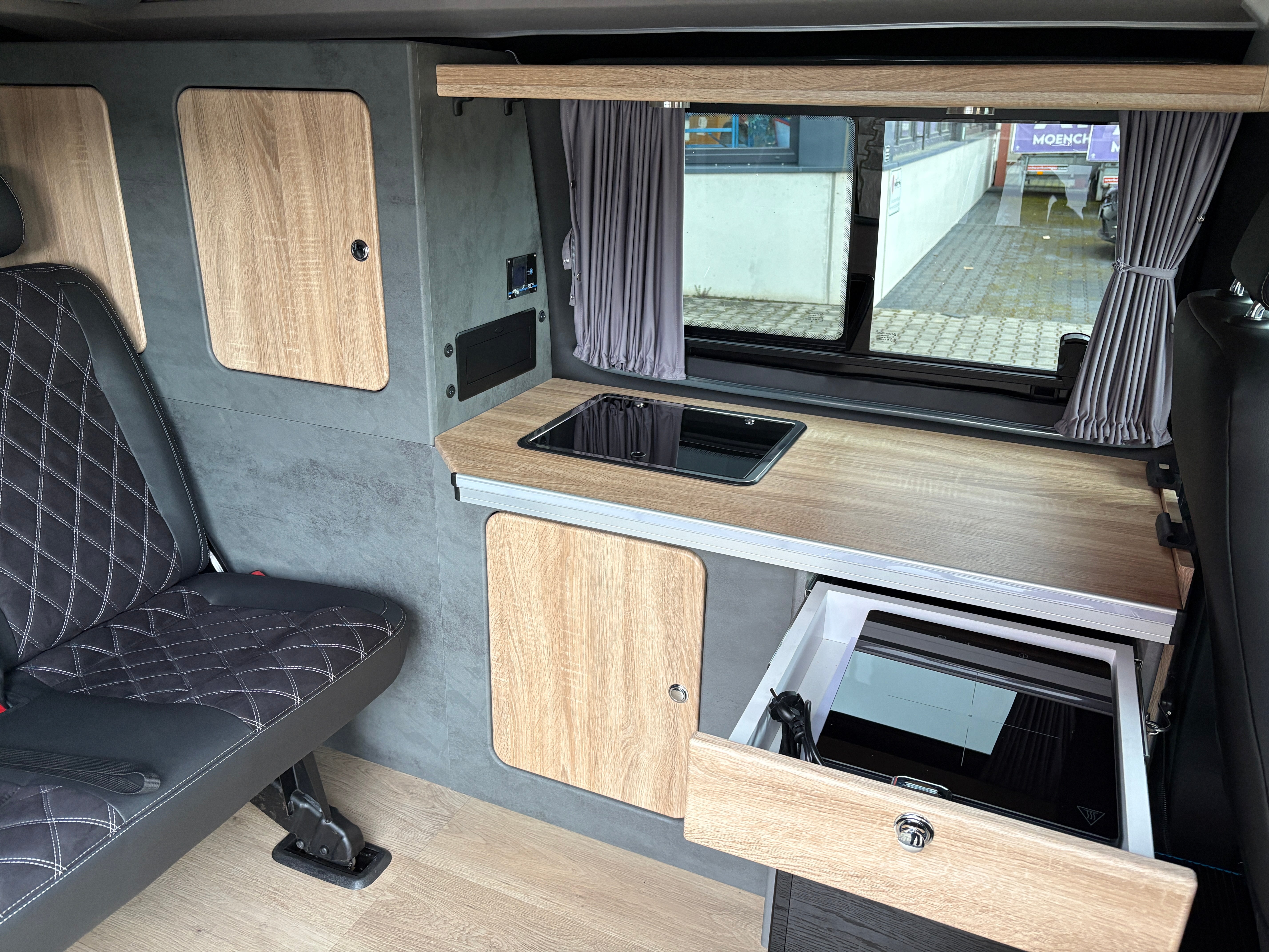 Volkswagen T6.1 Camper mit Schlafdach 2.0 TDI, 150 PS, Gelb, DSG | VW Bulli Wohmobil Campervan | KM-Stand: 81.000 km, EZ: 02.2020, Foto 13 | Weit & Wald Mönchengladbach