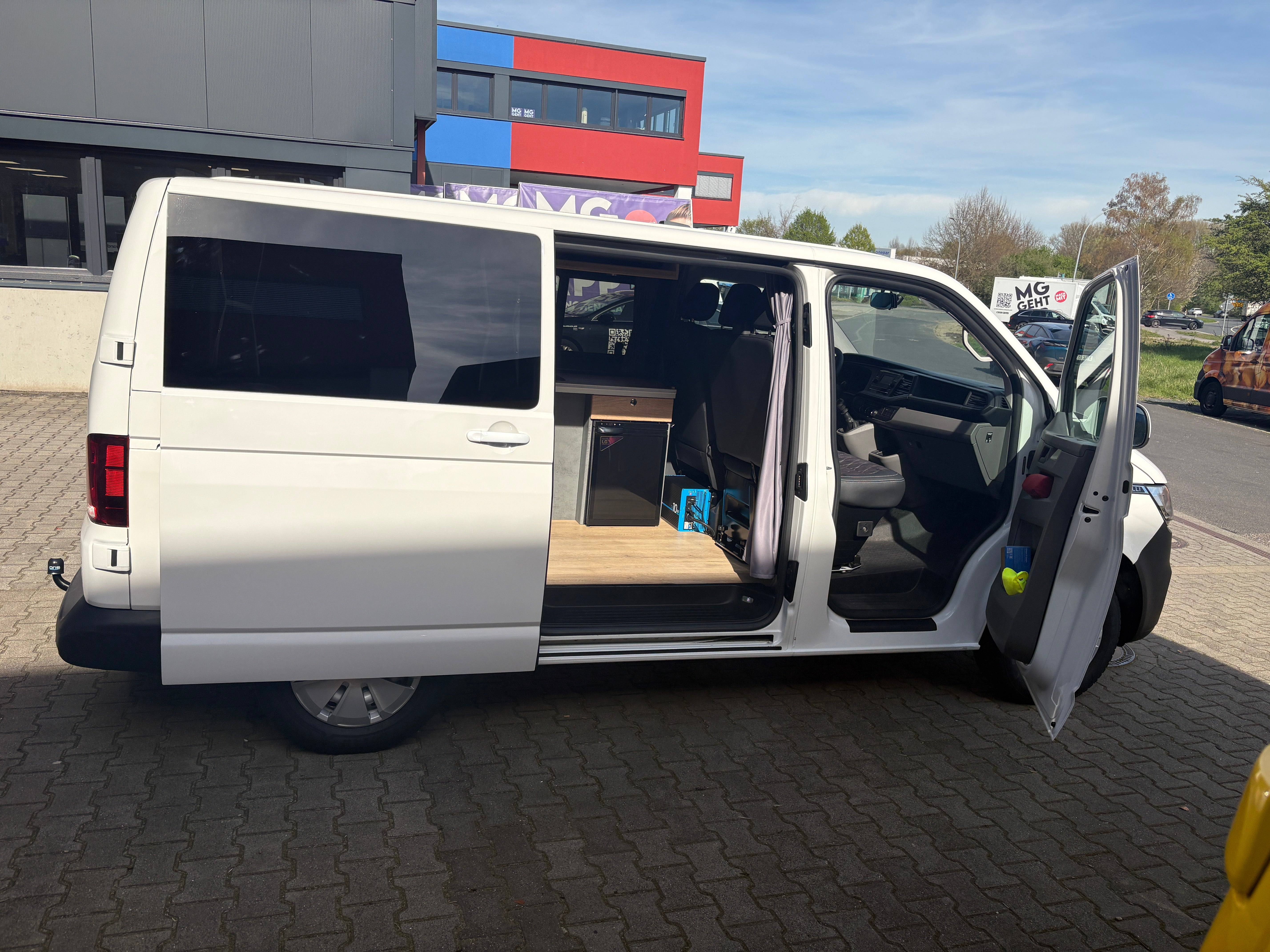 Volkswagen T6.1 Camper 2.0 TDI, 110 PS, Weiß | VW Bulli Wohmobil Campervan | KM-Stand: 143.000 km, EZ: 10.2020, Foto 21 | Weit & Wald Mönchengladbach