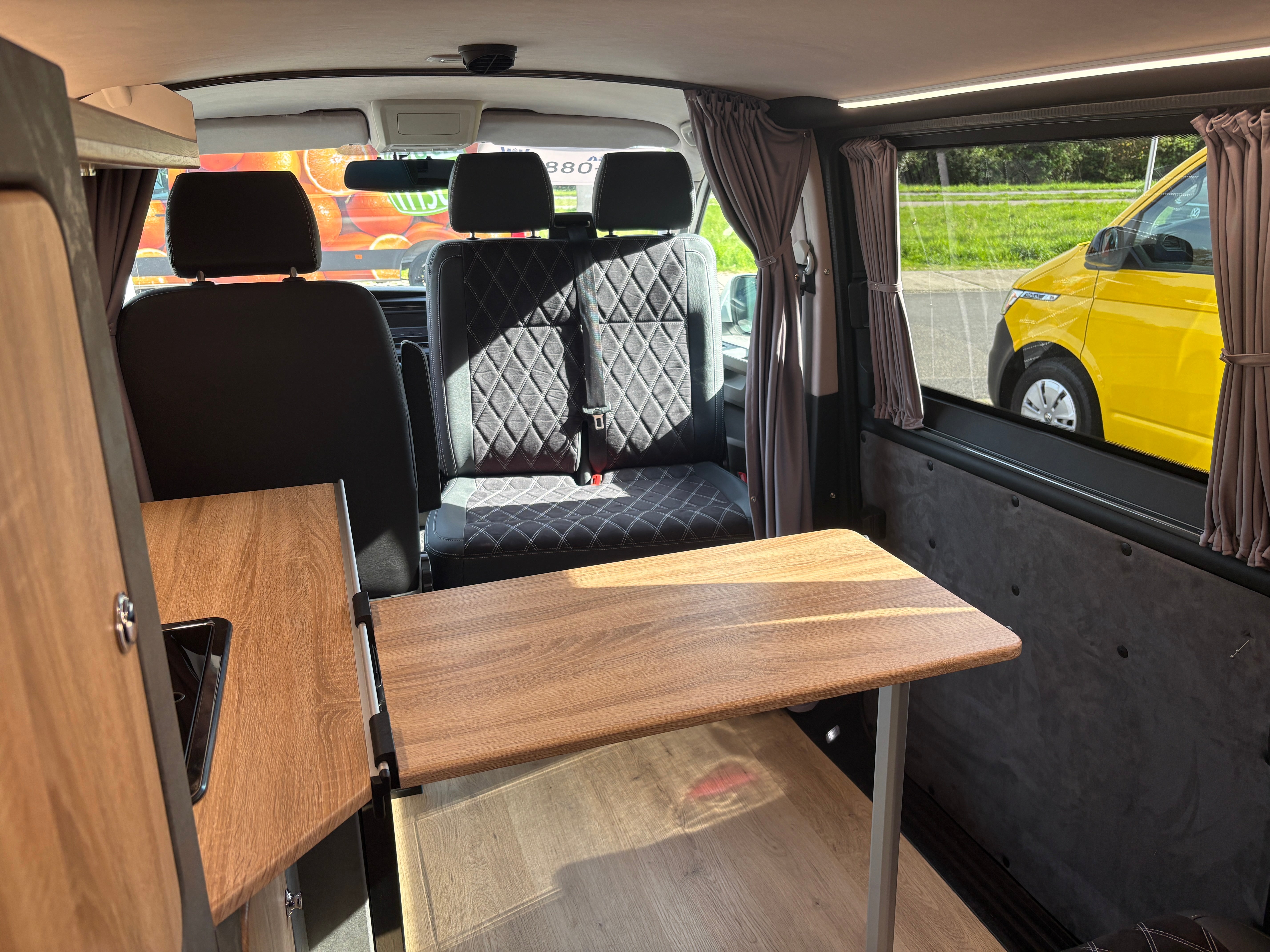 Volkswagen T6.1 Camper 2.0 TDI, 110 PS, Weiß | VW Bulli Wohmobil Campervan | KM-Stand: 143.000 km, EZ: 10.2020, Foto 7 | Weit & Wald Mönchengladbach