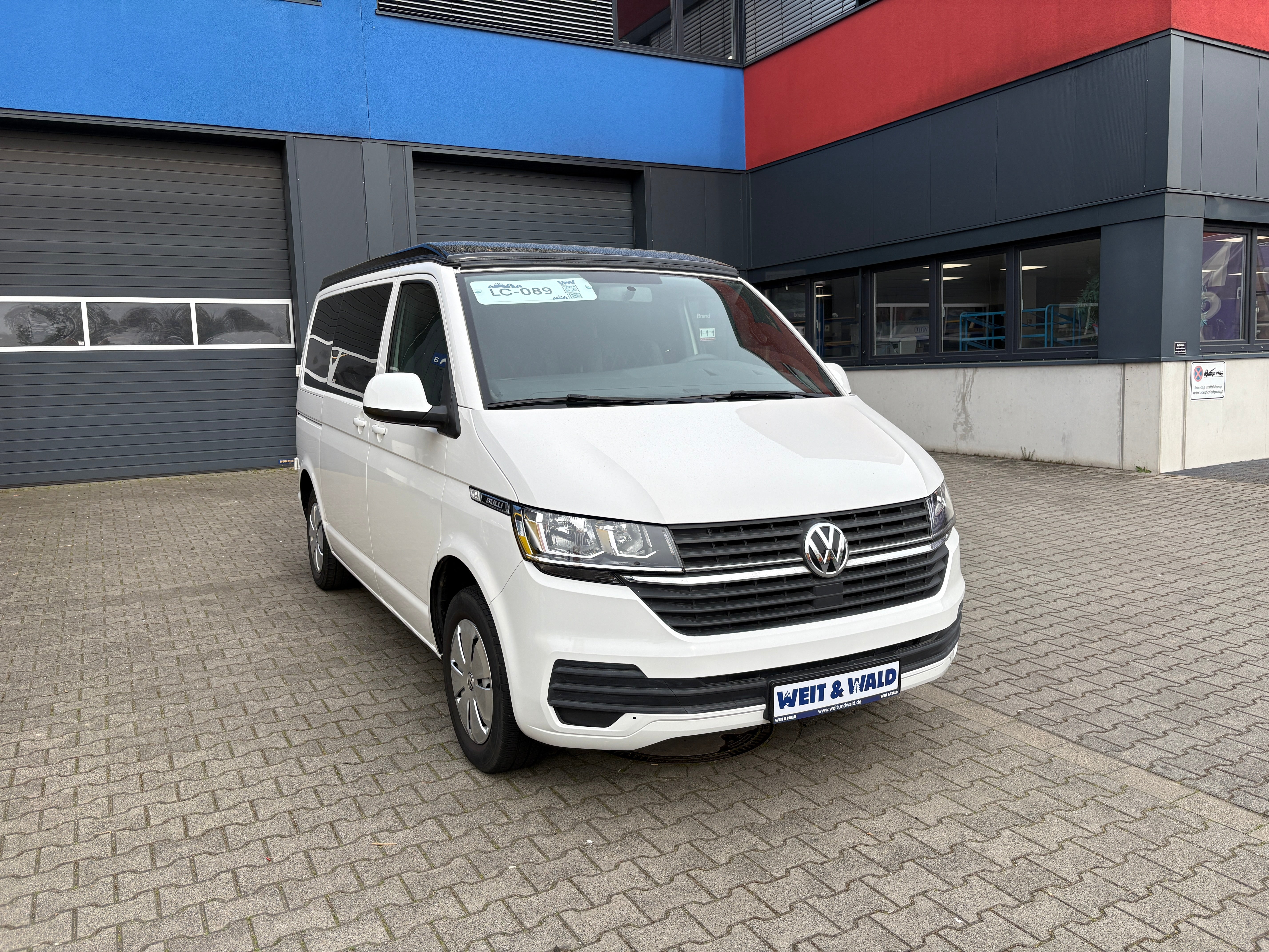 Volkswagen T6.1 Camper mit Schlafdach 2.0 TDI, 110 PS, Weiß | VW Bulli Wohmobil Campervan | KM-Stand: 80.000 km, EZ: 05.2021, Foto 35 | Weit & Wald Mönchengladbach