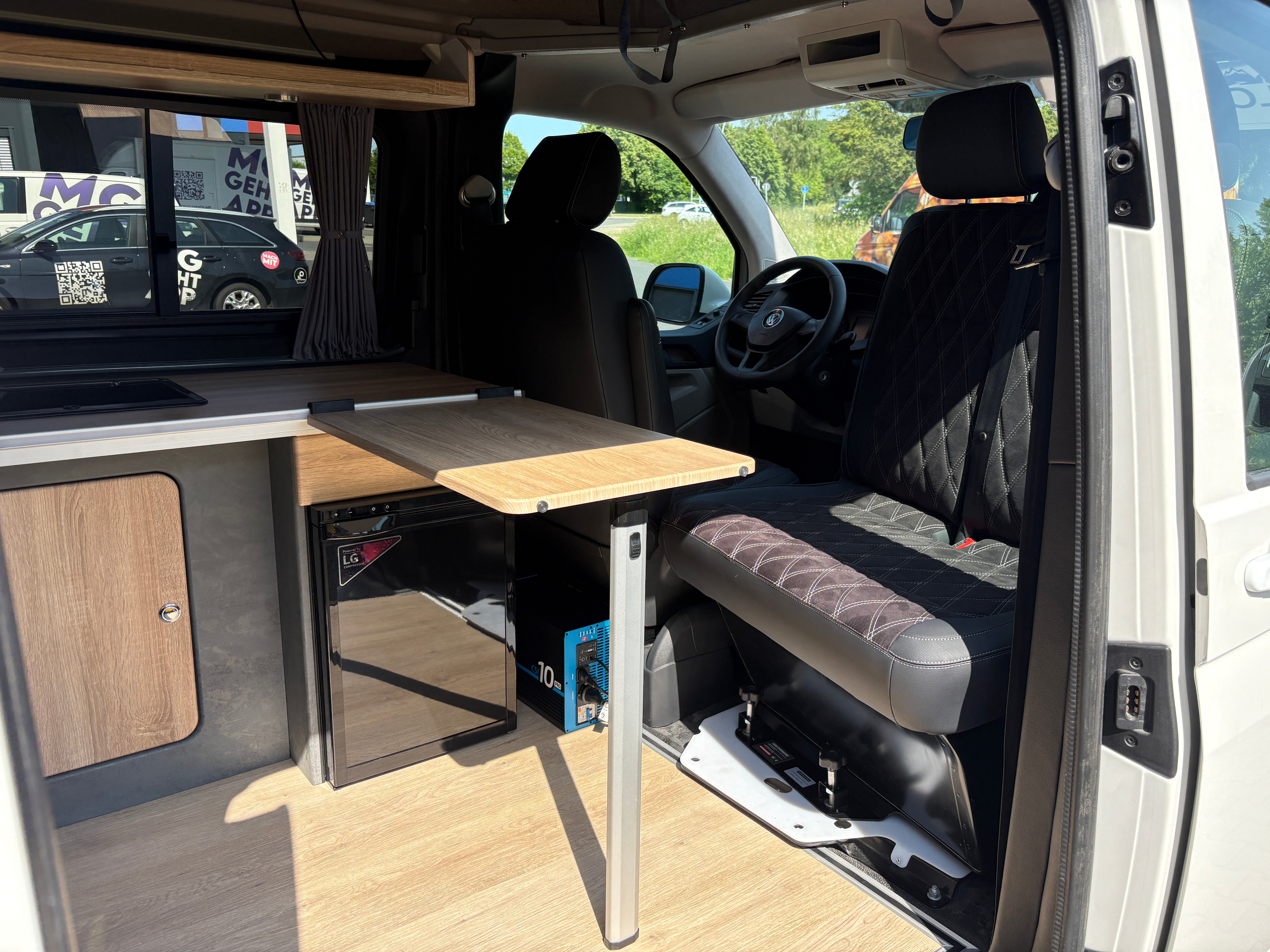 Volkswagen T6 Camper mit Aufstelldach, 2.0 TDI, 114 PS / 84KW | VW Bulli Wohnmobil Campervan Kastenwagen