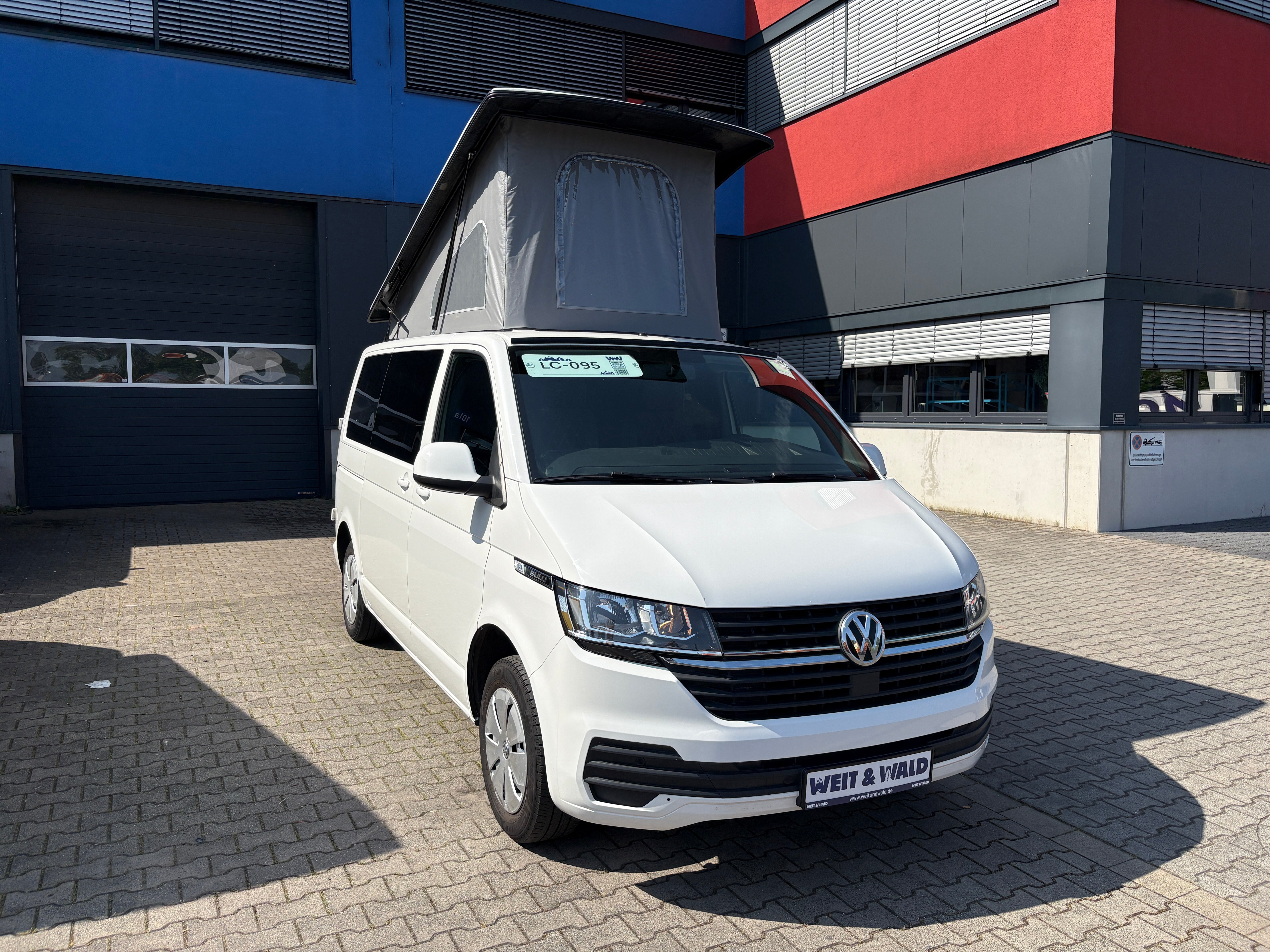 Volkswagen T6.1 Camper mit Aufstelldach, 2.0 TDI, 150 PS / 110KW, Schalter - 6 Gang | VW Bulli Wohnmobil Campervan Kastenwagen