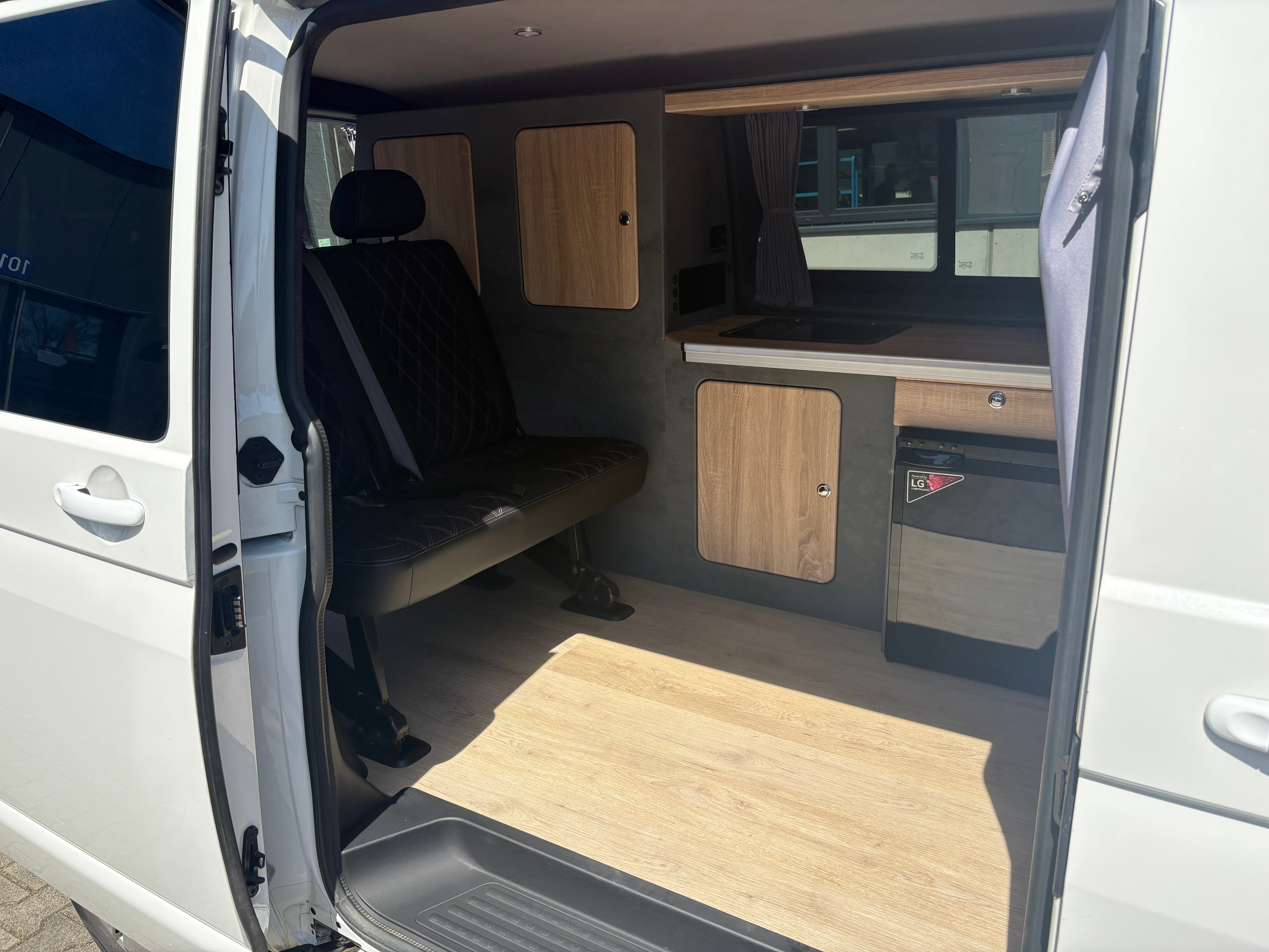 Volkswagen T6.1 Camper, 2.0 TDI, 110 PS / 81KW | VW Bulli Wohnmobil Campervan Kastenwagen