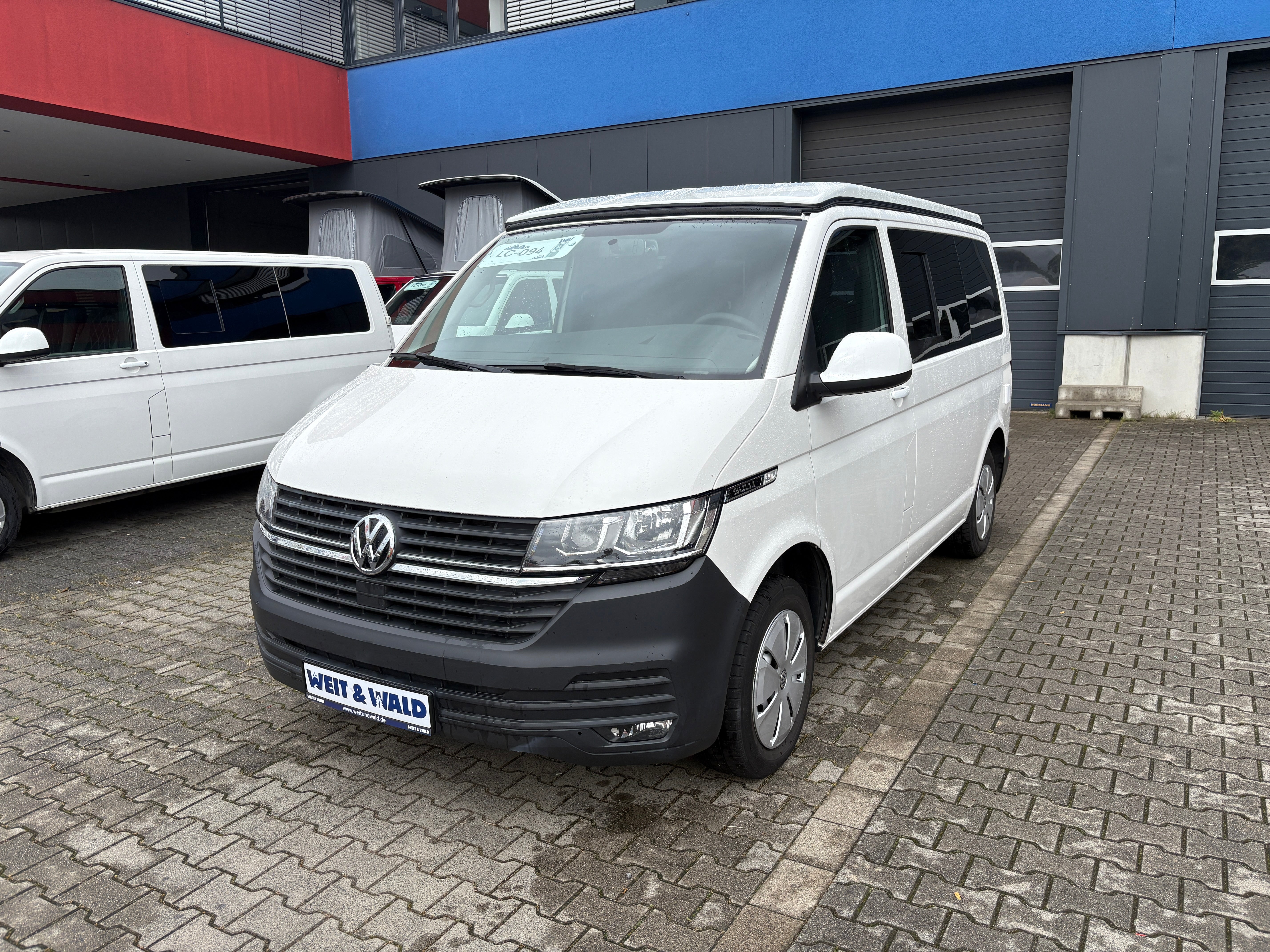 Volkswagen T6.1 Camper mit Aufstelldach, 2.0 TDI, 150 PS / 110KW, Schalter - 6 Gang | VW Bulli Wohnmobil Campervan Kastenwagen