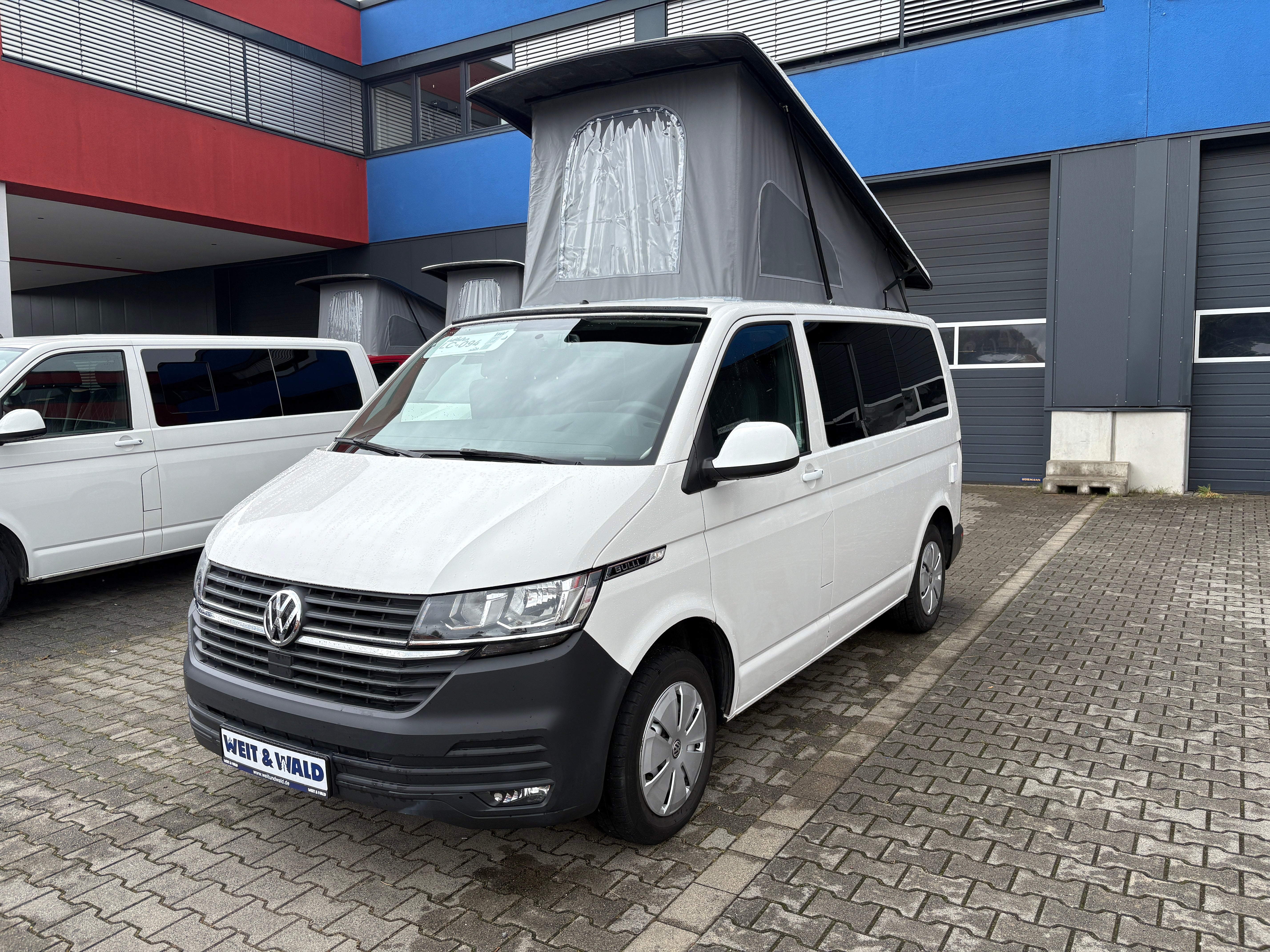 Volkswagen T6.1 Camper mit Aufstelldach, 2.0 TDI, 150 PS / 110KW, Schalter - 6 Gang | VW Bulli Wohnmobil Campervan Kastenwagen